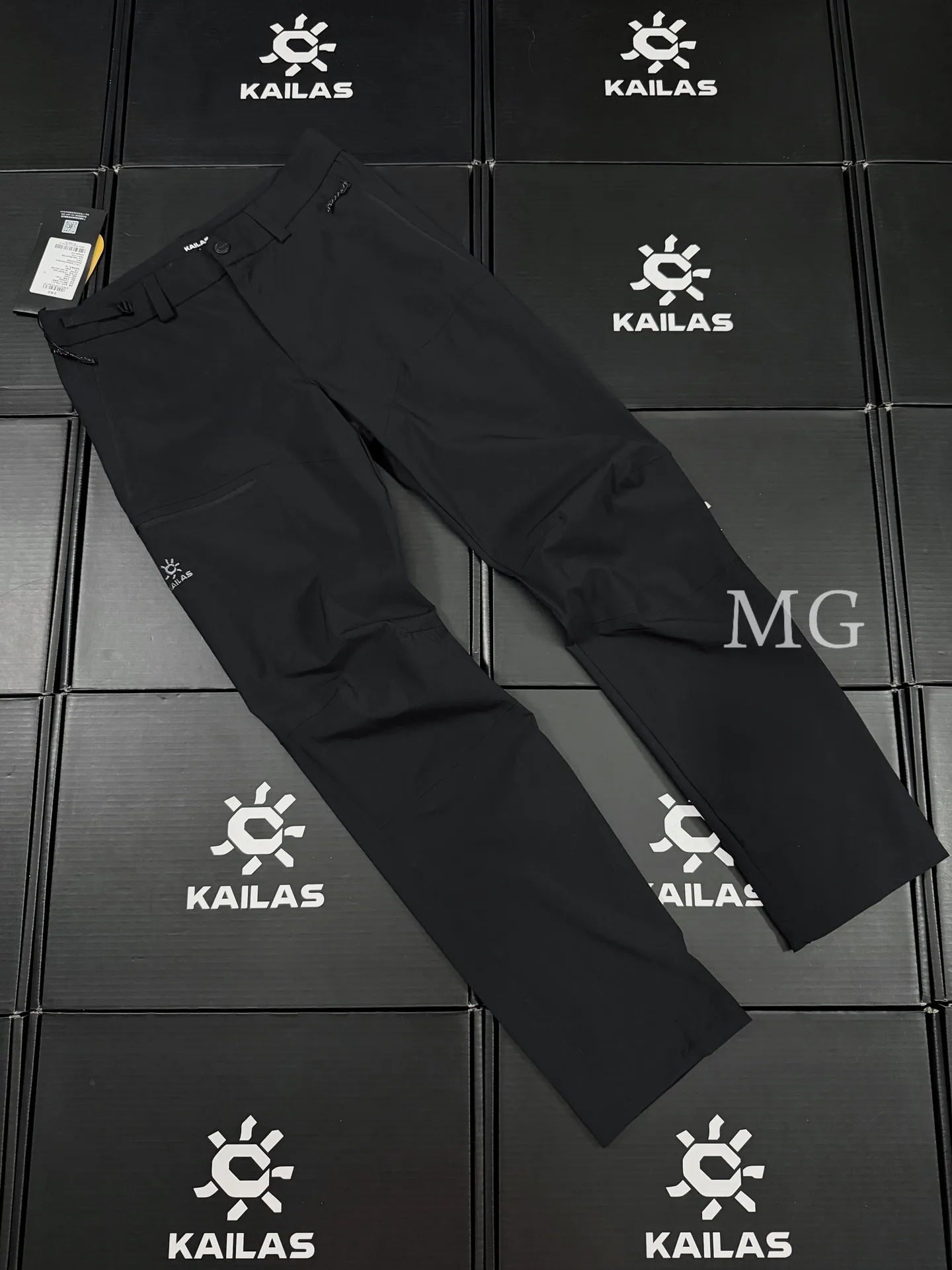 T10 Cordura Softshell Hiking Trousers D30019620 — view 2
