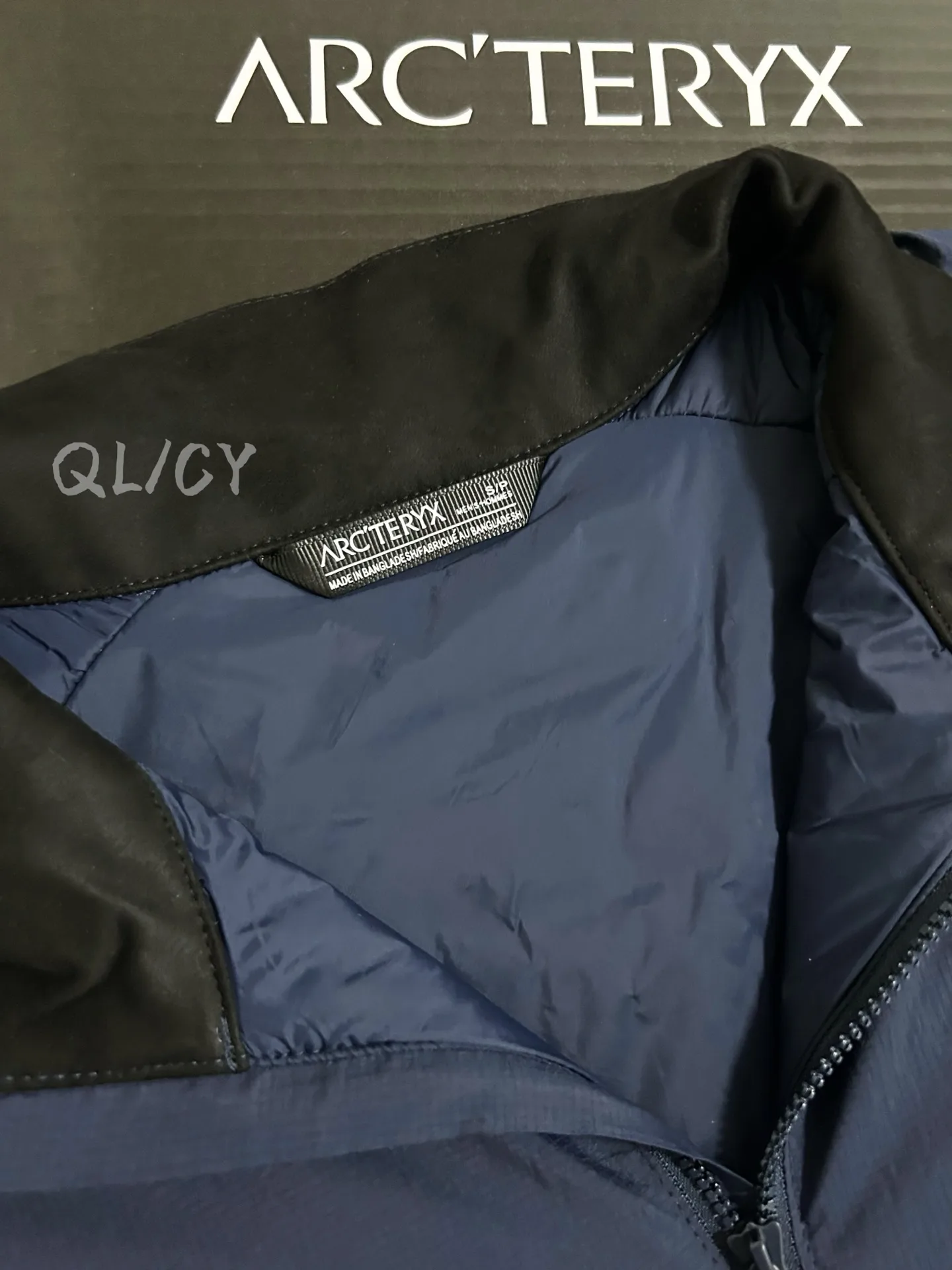 Atom Lightweight Insulated Vest D30019571 — view 7