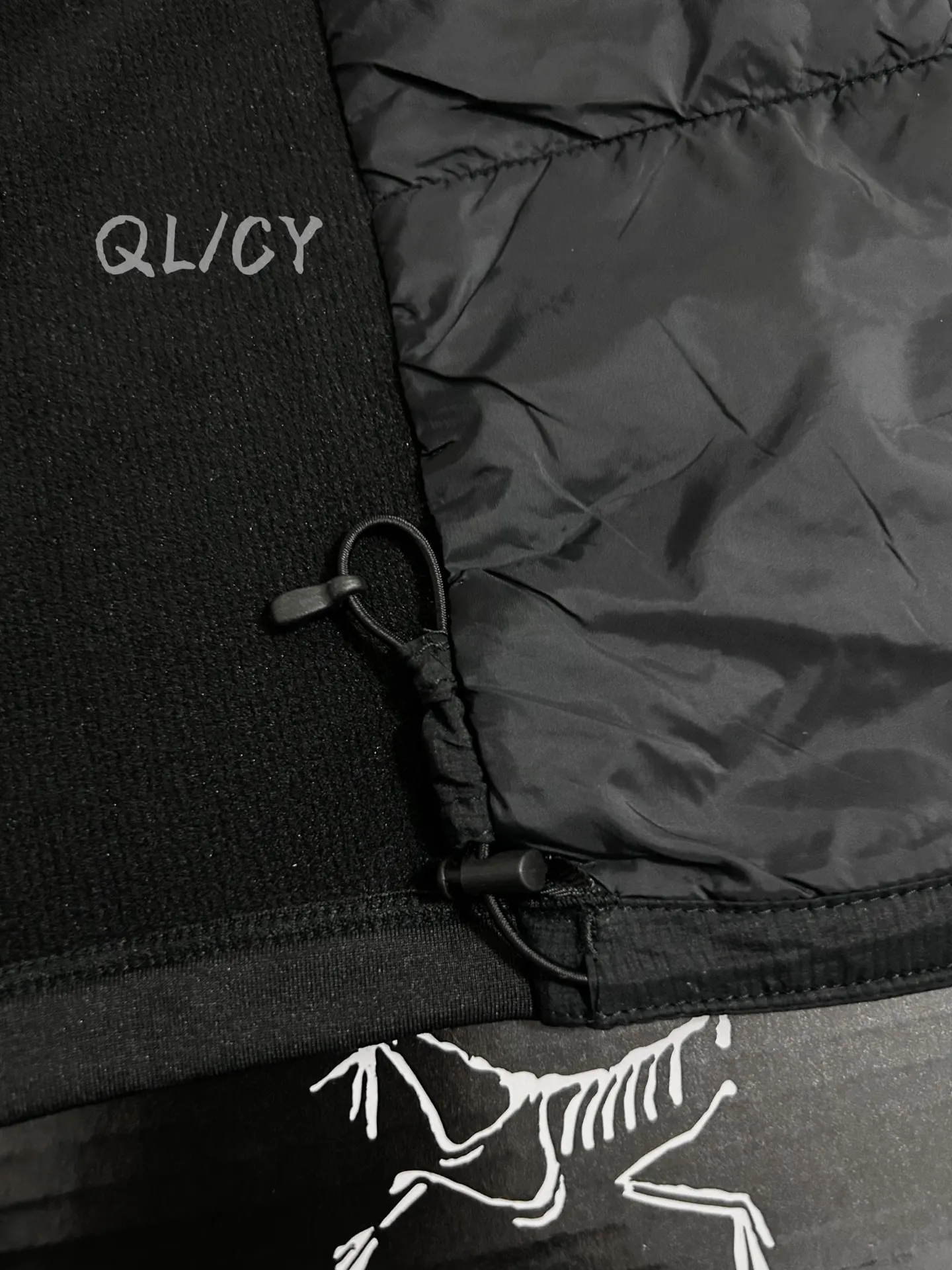 Atom Insulated Logo-Embroidered Gilet D30019569 — view 8