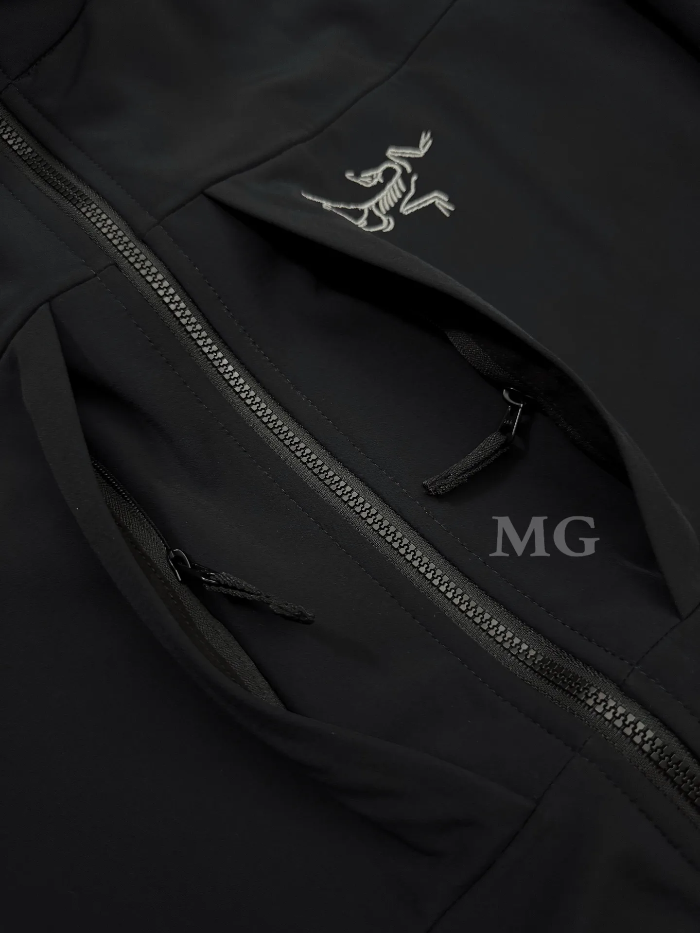 Gamma MX Softshell Hoody Jacket D31019448 — view 6