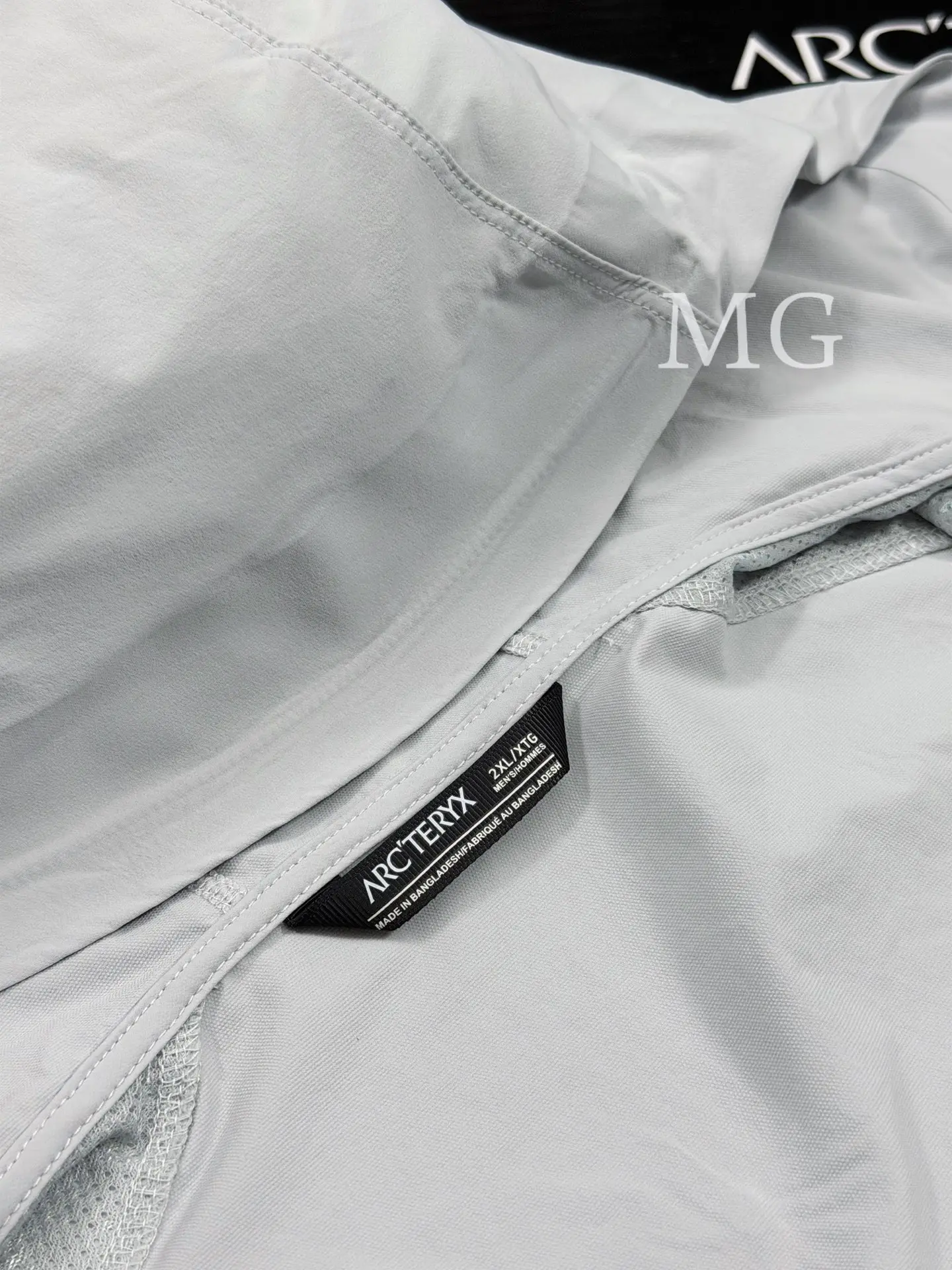 Gamma Lightweight Hooded Softshell Jacket D31019507 — view 9