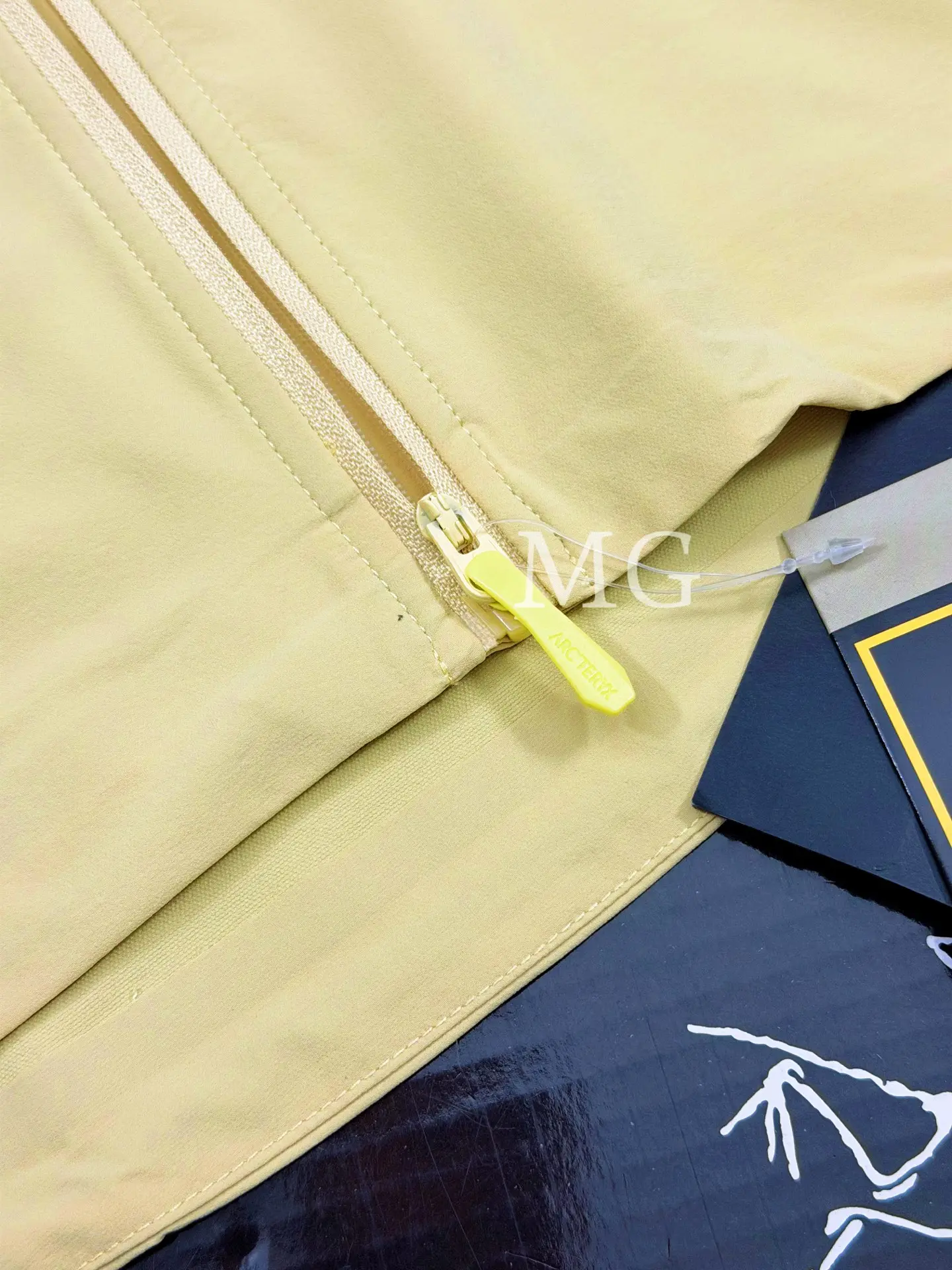 Gamma Lightweight Hooded Softshell Jacket D31019508 — view 7
