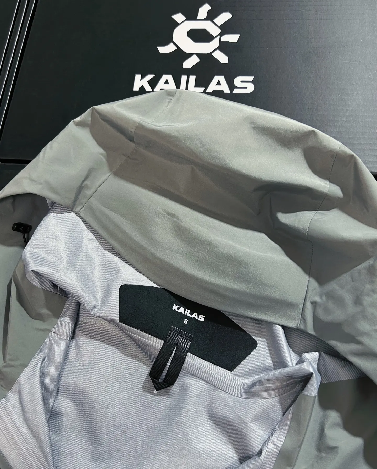 Kailas LT GORE-TEX Waterproof Hardshell Jacket D31019303 — view 8