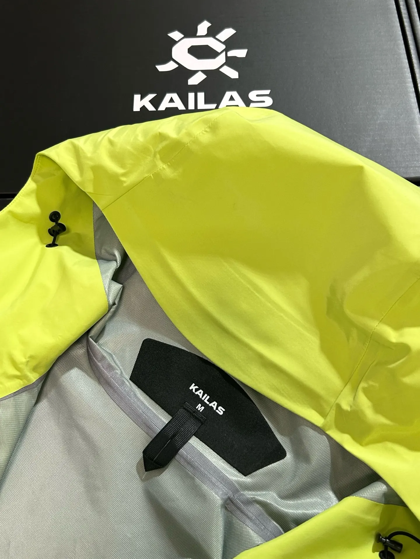 Kailas LT GORE-TEX Hardshell Hooded Jacket D31019304 — view 3