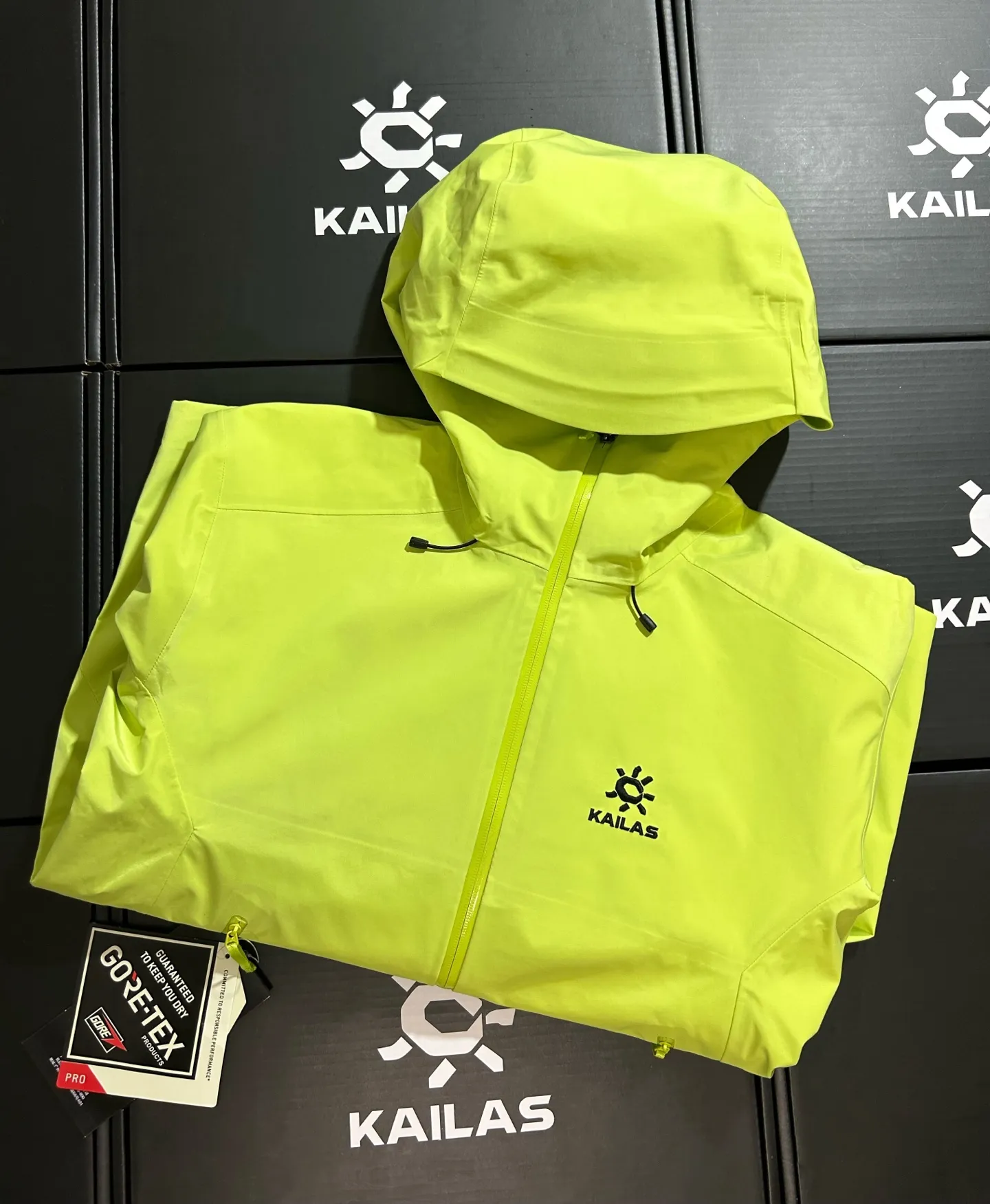 Kailas LT GORE-TEX Hardshell Hooded Jacket D31019304 — view 4