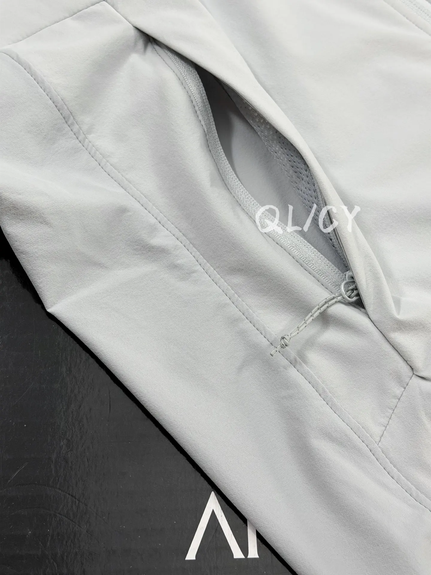Gamma Lightweight Hooded Softshell Jacket D32019543 — view 4