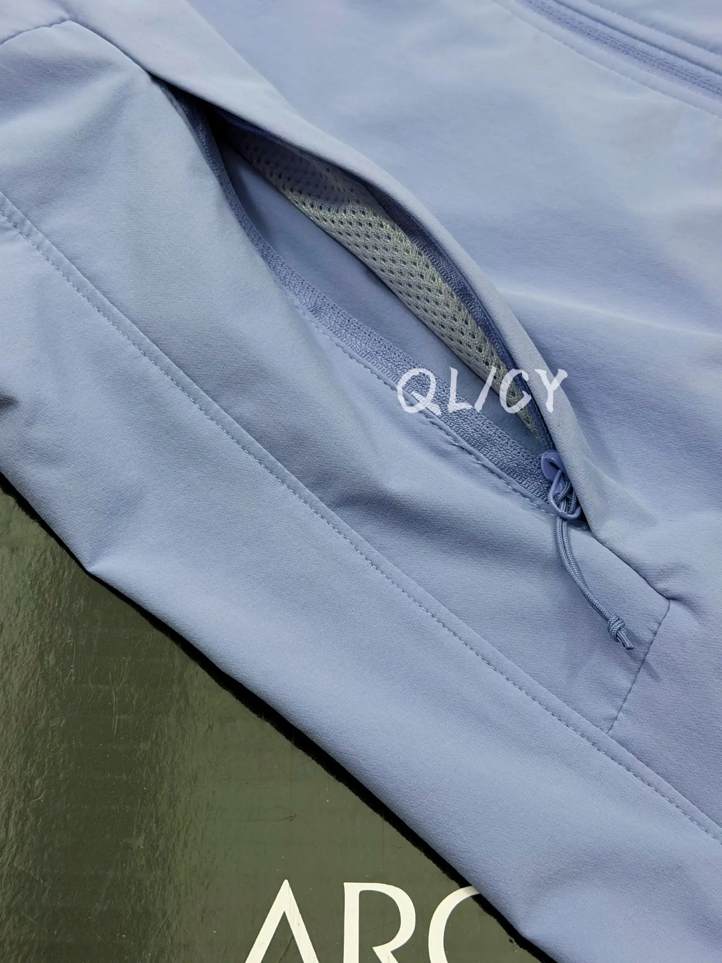 Gamma Lightweight Hooded Softshell Jacket D32019546 — view 4
