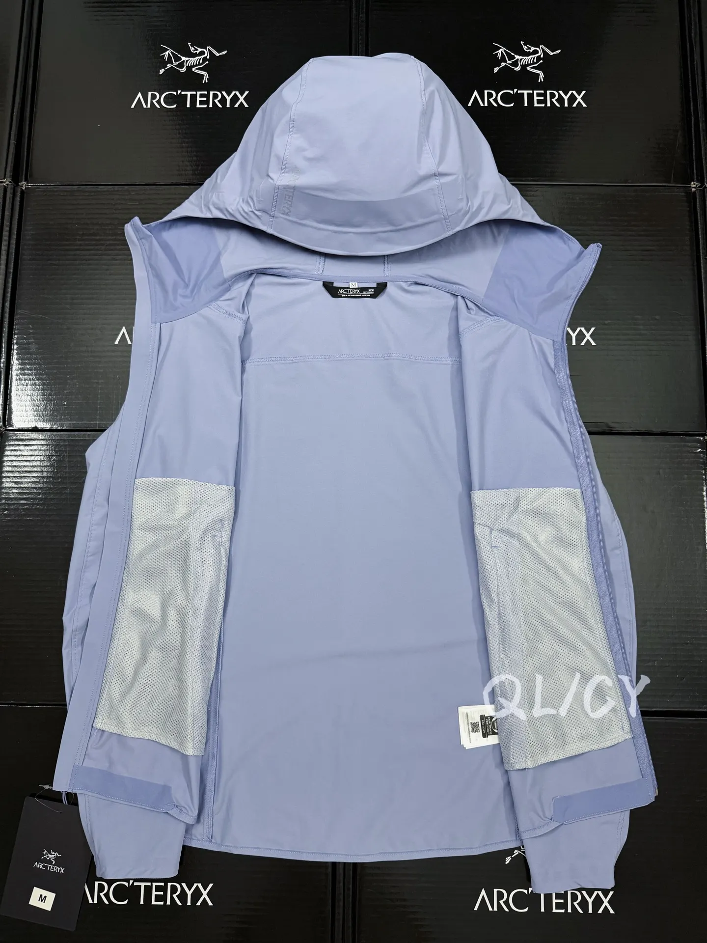 Gamma Lightweight Hooded Softshell Jacket D32019546 — view 7