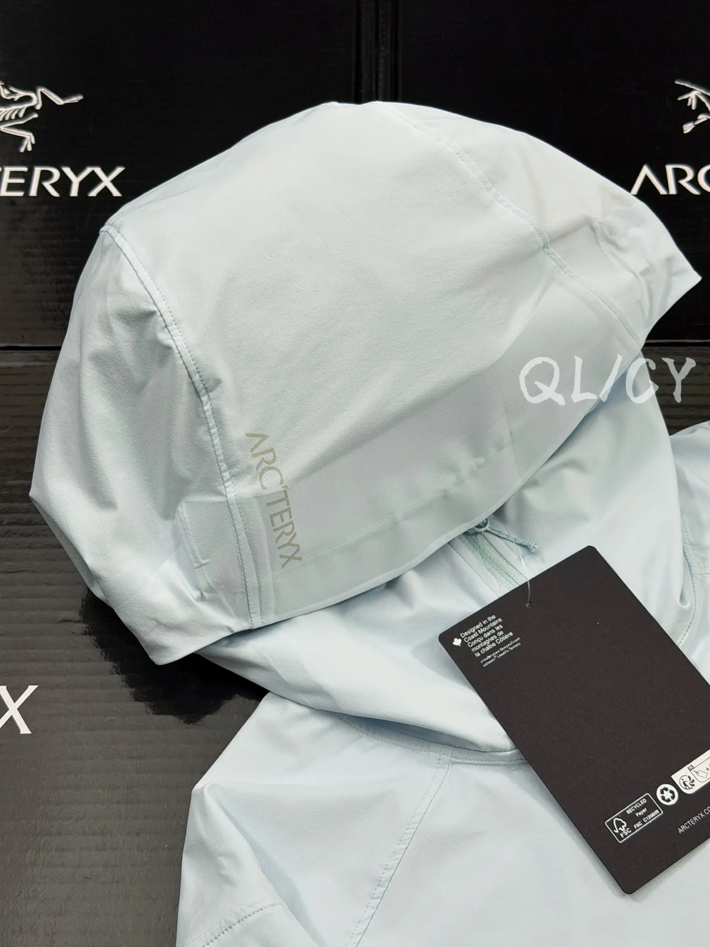 Gamma Lightweight Hooded Softshell Jacket D32019545 — view 3