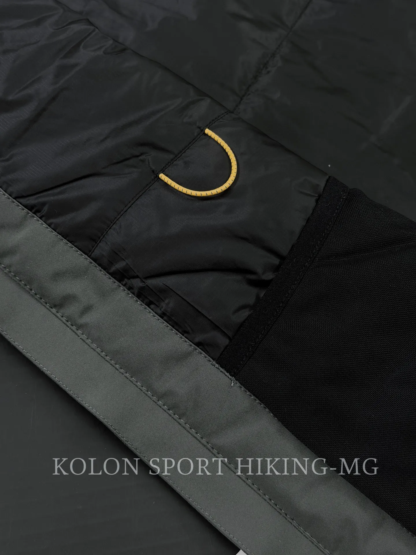 Hiking Lightweight Insulated Gilet D32019484 — view 8