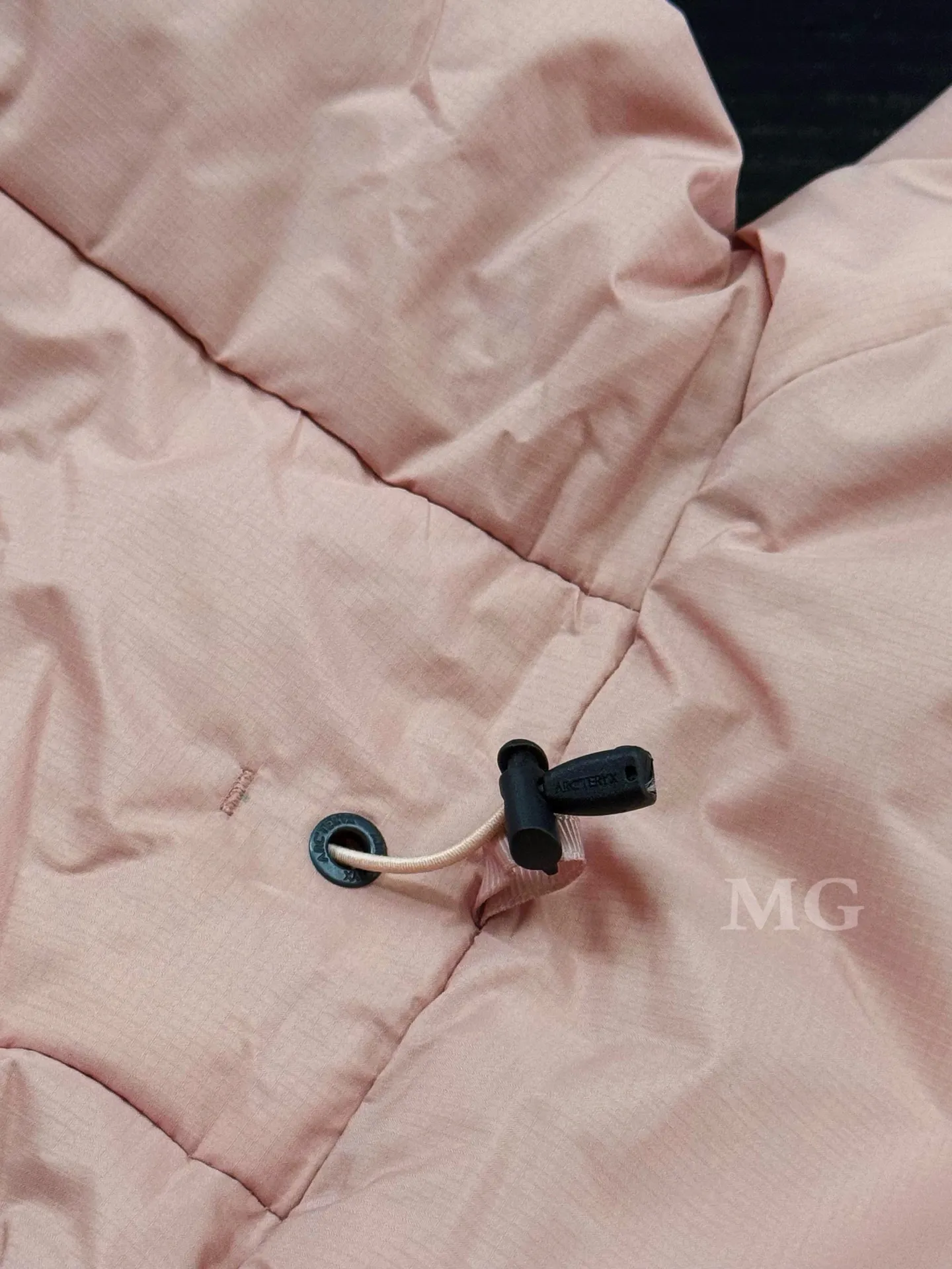 Arc'teryx Atom AR Hoody Insulated Jacket D32019371 — view 9