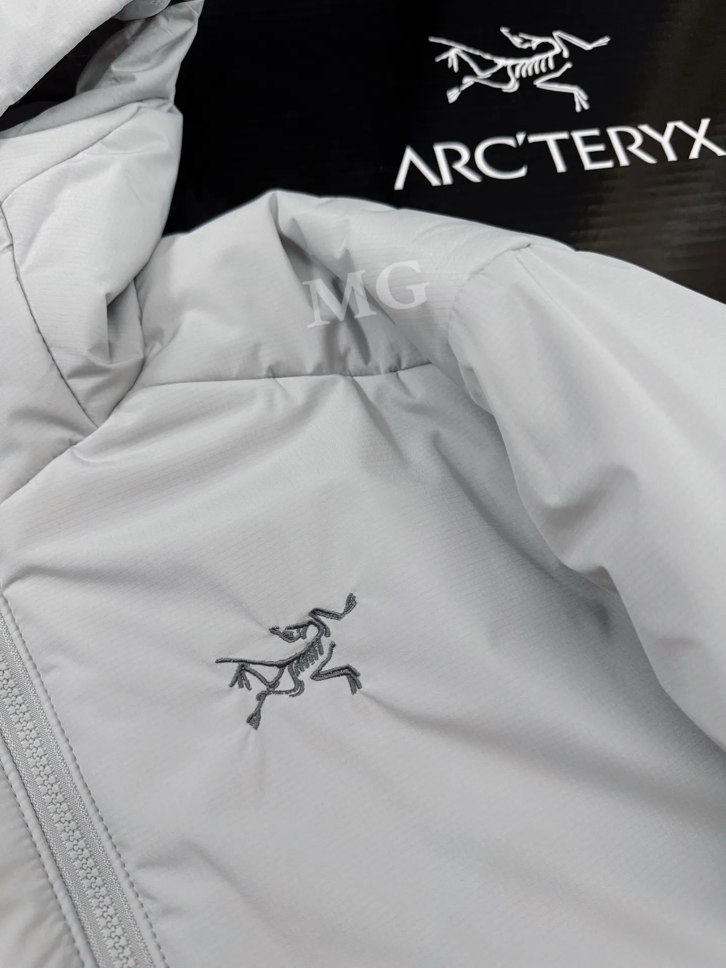 Atom AR Hoody Insulated Jacket D32019320 — view 2
