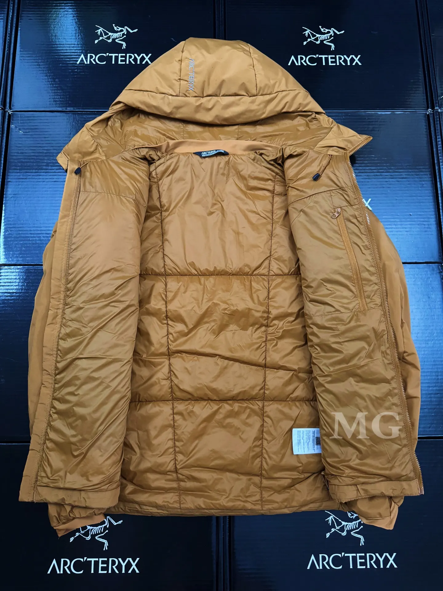 Arc'teryx Atom AR Hoody Insulated Jacket D32019372 — view 7