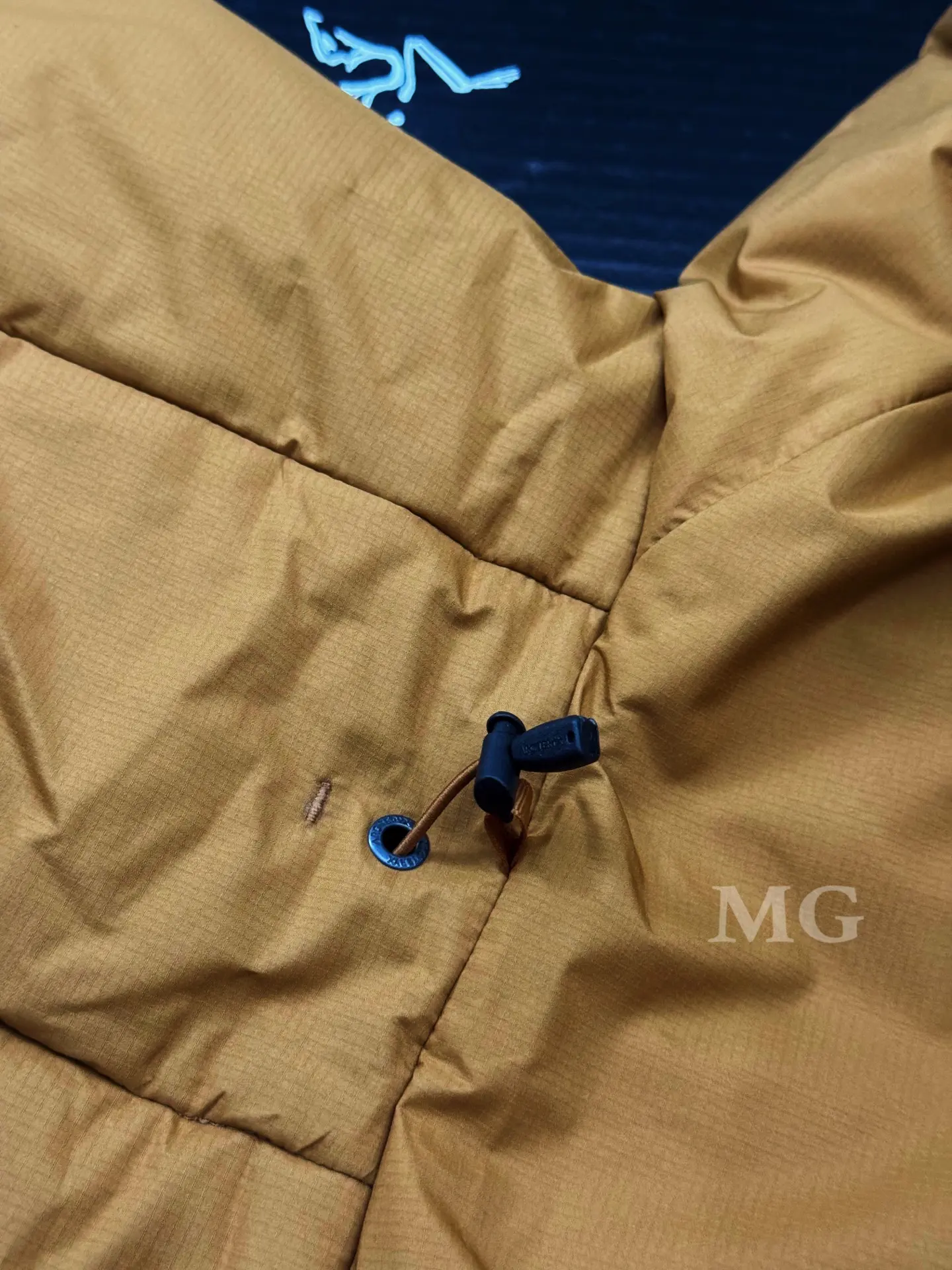 Arc'teryx Atom AR Hoody Insulated Jacket D32019372 — view 8