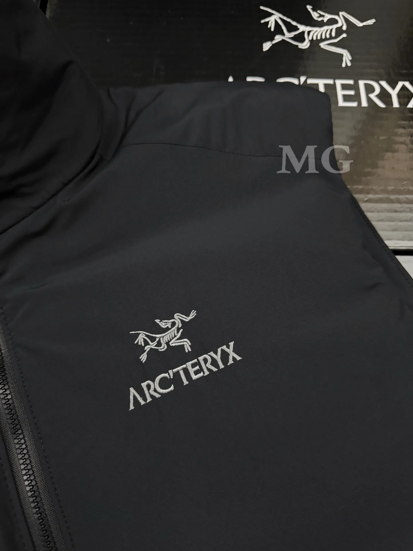 Atom Down-Filled Logo Gilet D32019388 — view 2