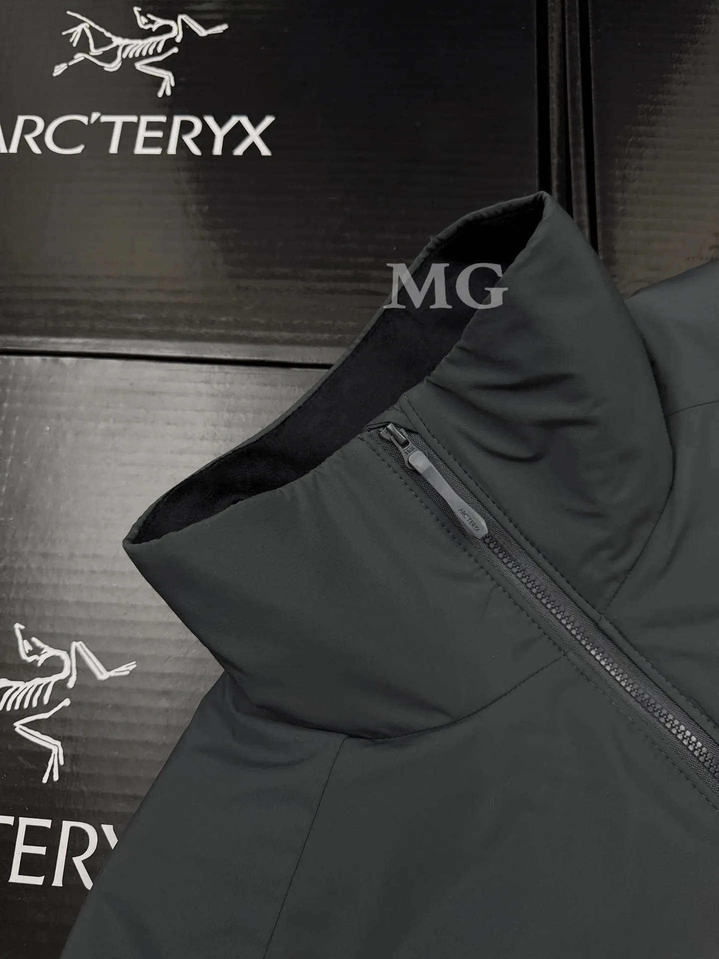 Atom Down-Filled Insulated Vest D32019386 — view 4