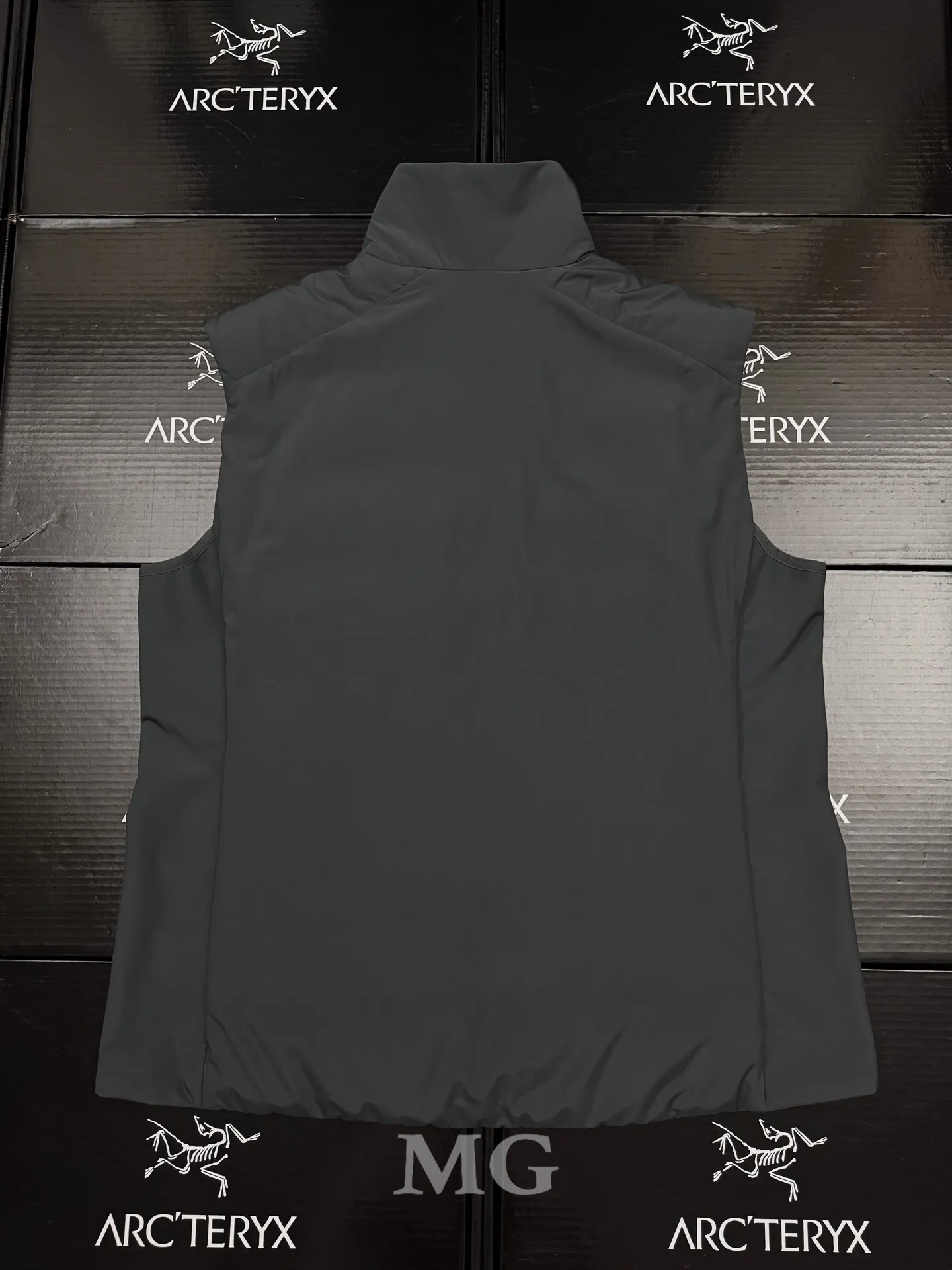 Atom Down-Filled Insulated Vest D32019386 — view 6