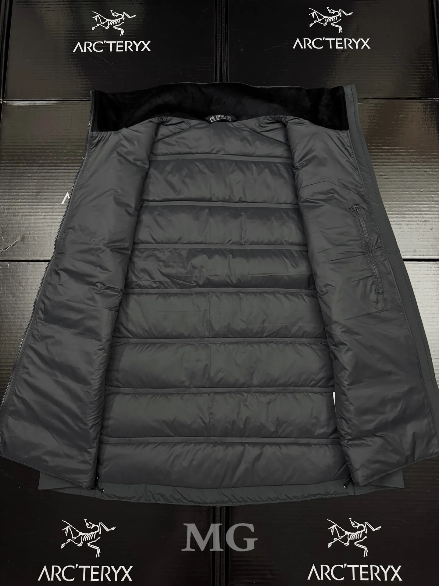 Atom Down-Filled Insulated Vest D32019386 — view 7