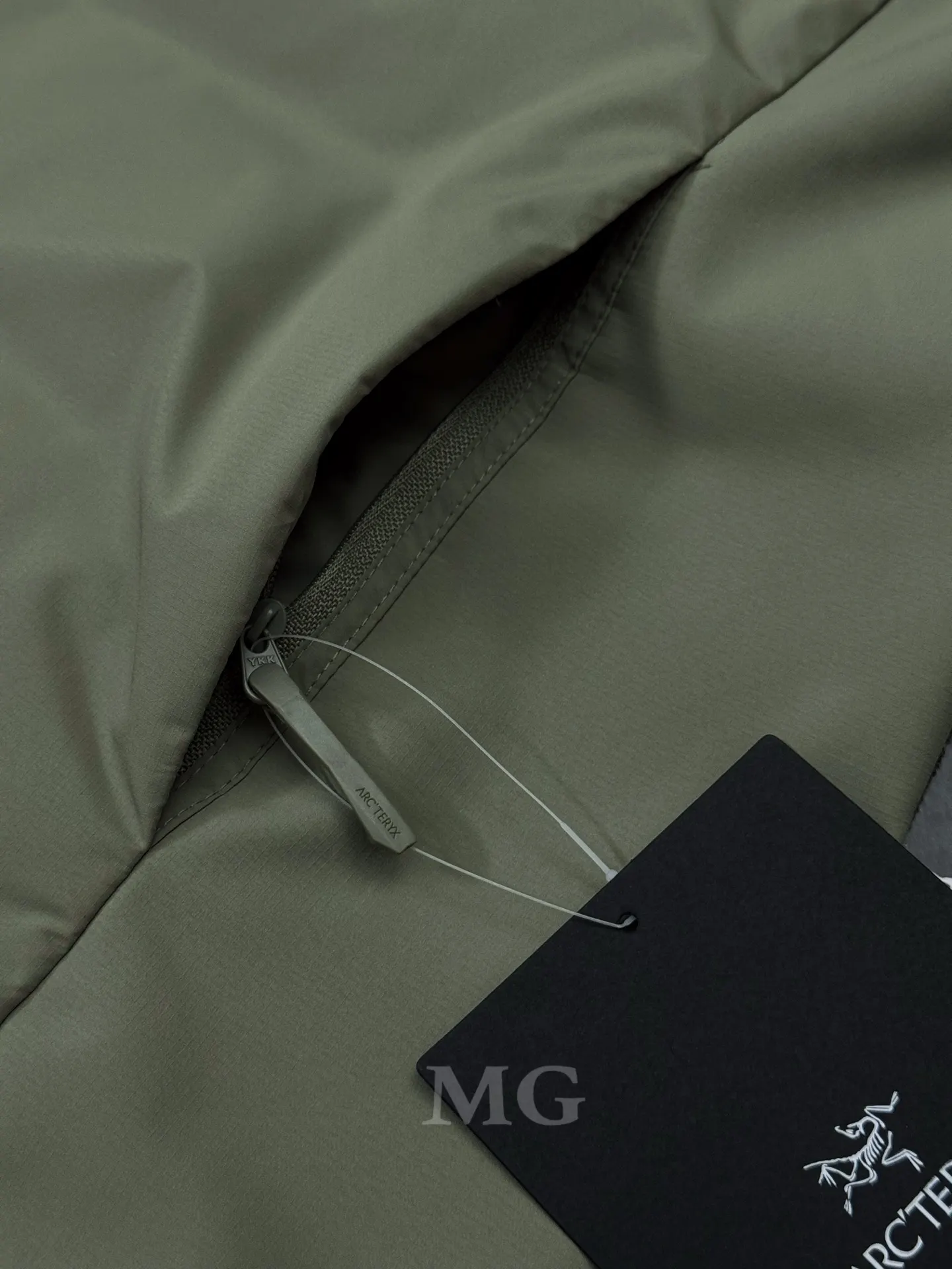 Atom Down-Filled Logo Gilet D32019389 — view 5