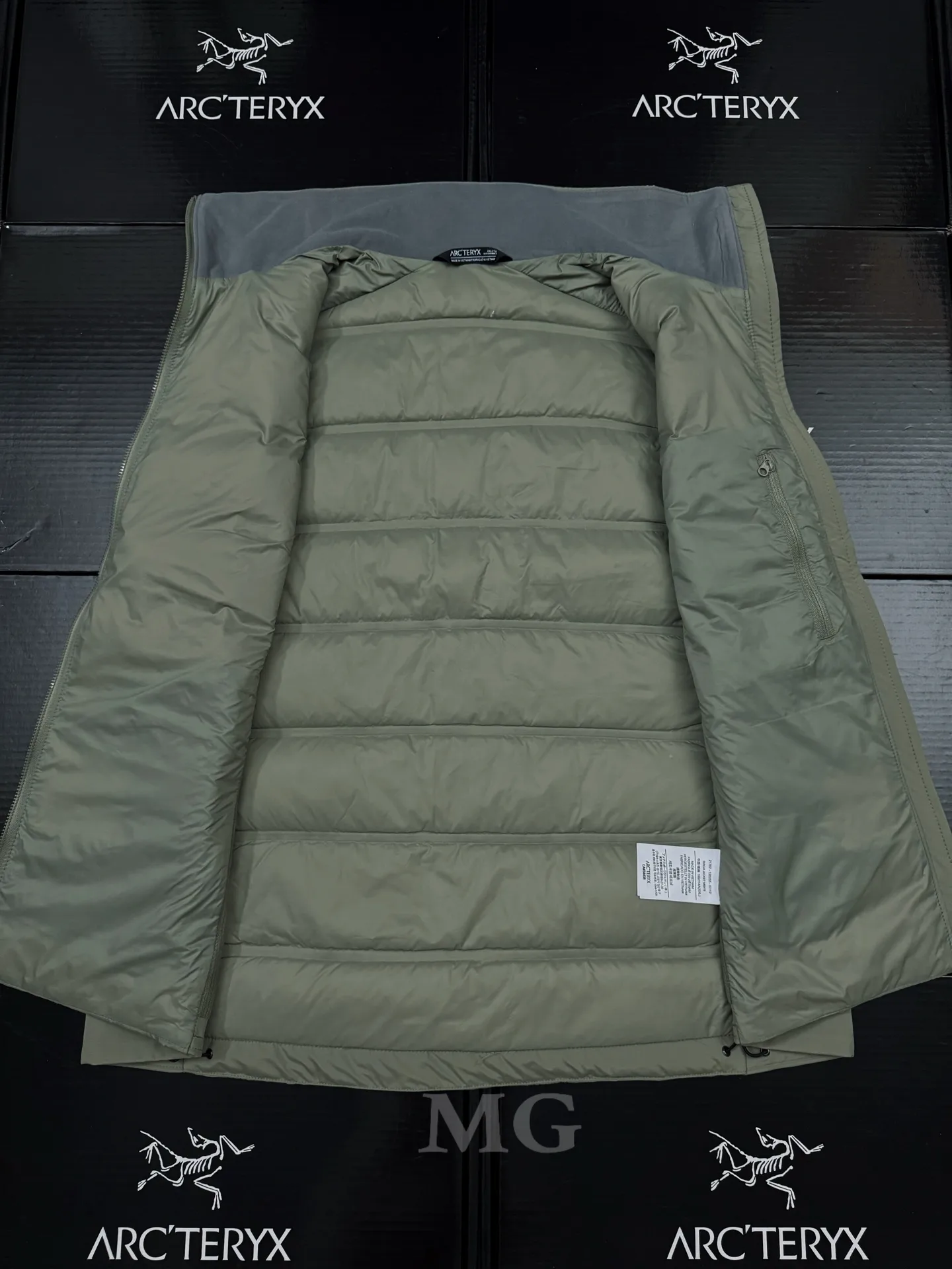 Atom Down-Filled Logo Gilet D32019389 — view 7