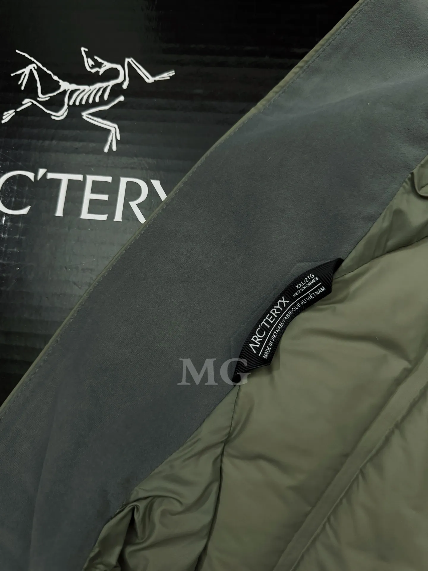 Atom Down-Filled Logo Gilet D32019389 — view 8