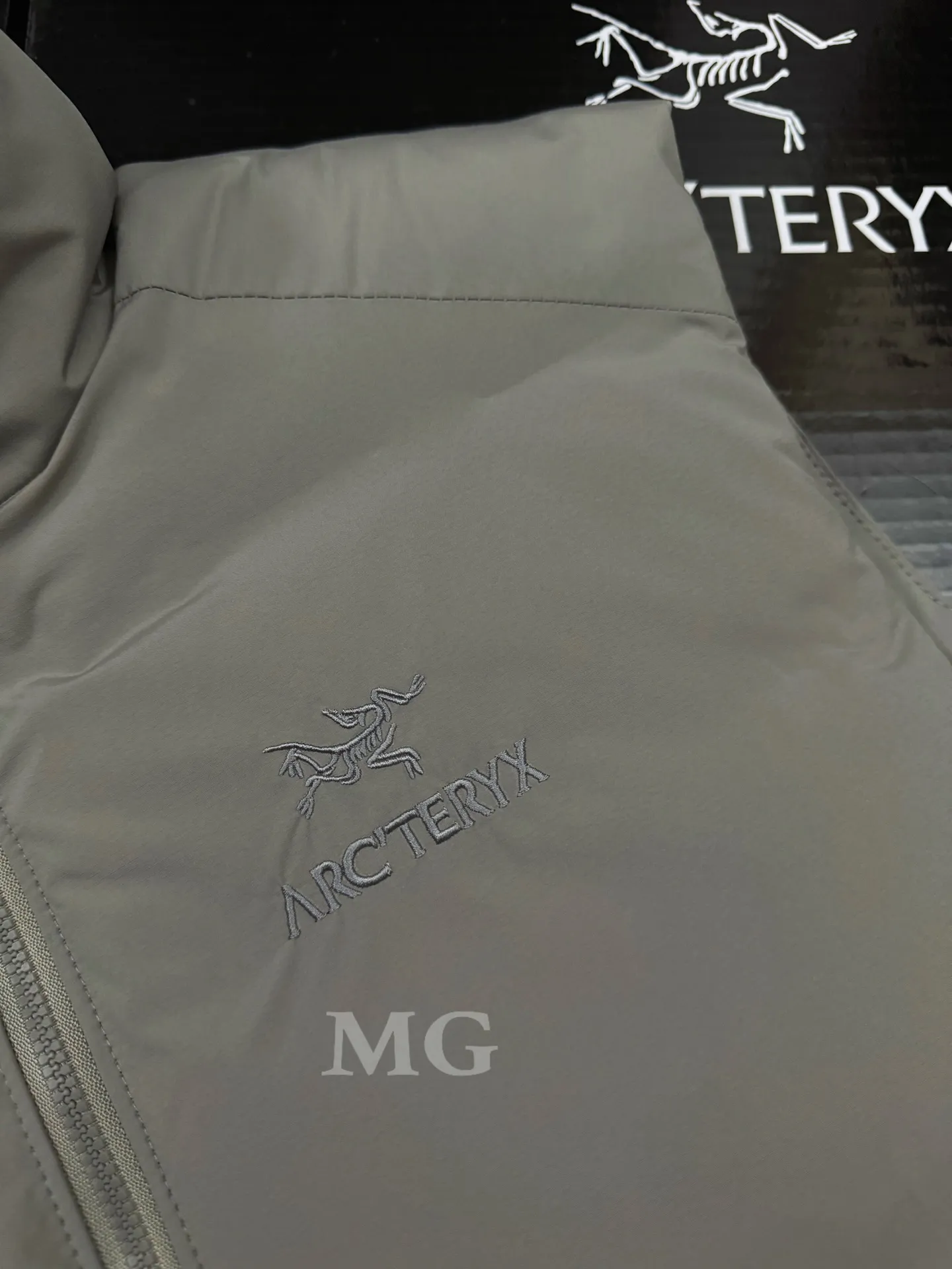 Atom Down-Filled Logo Gilet D32019387 — view 2