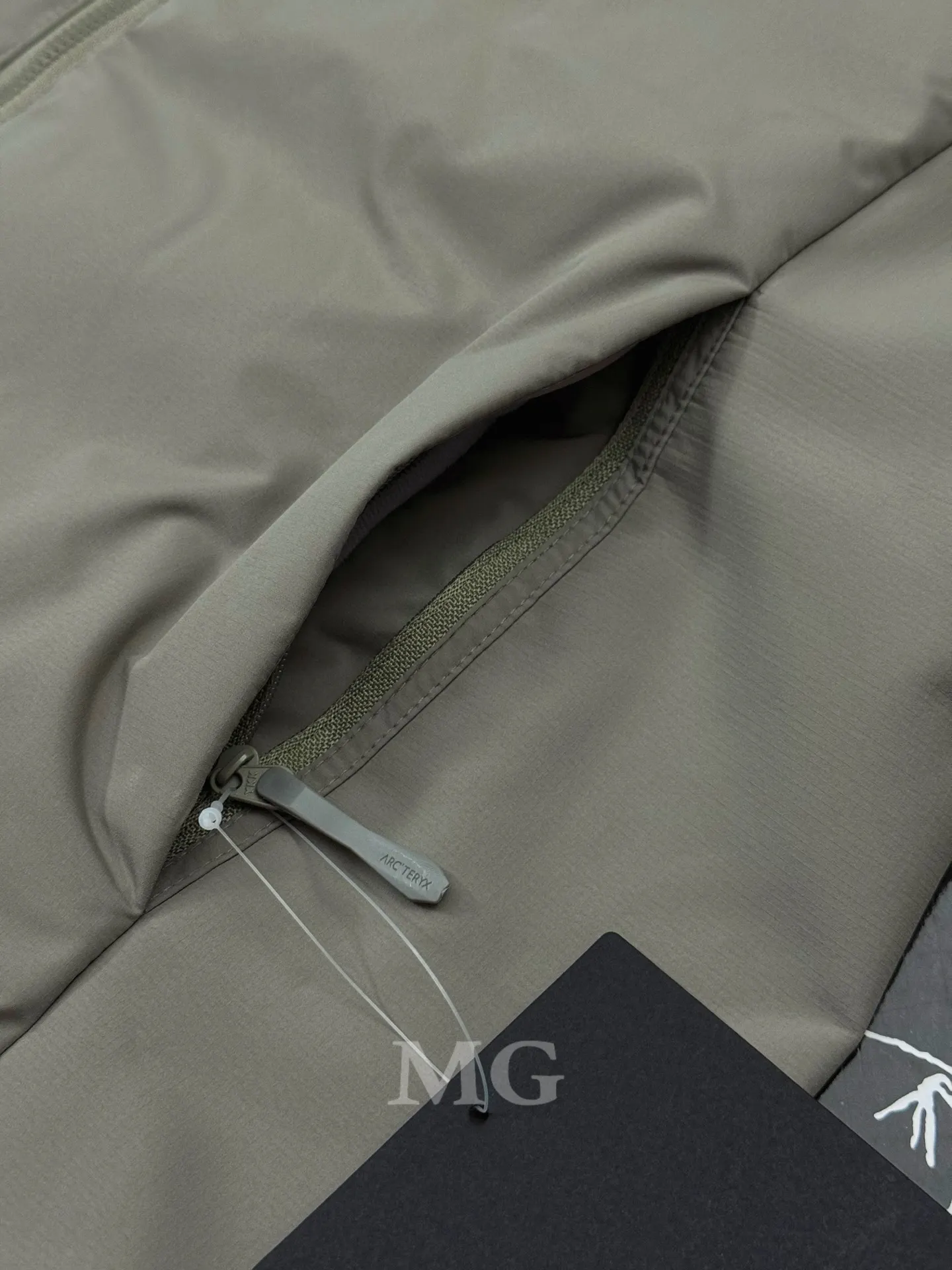 Atom Down-Filled Logo Gilet D32019387 — view 4