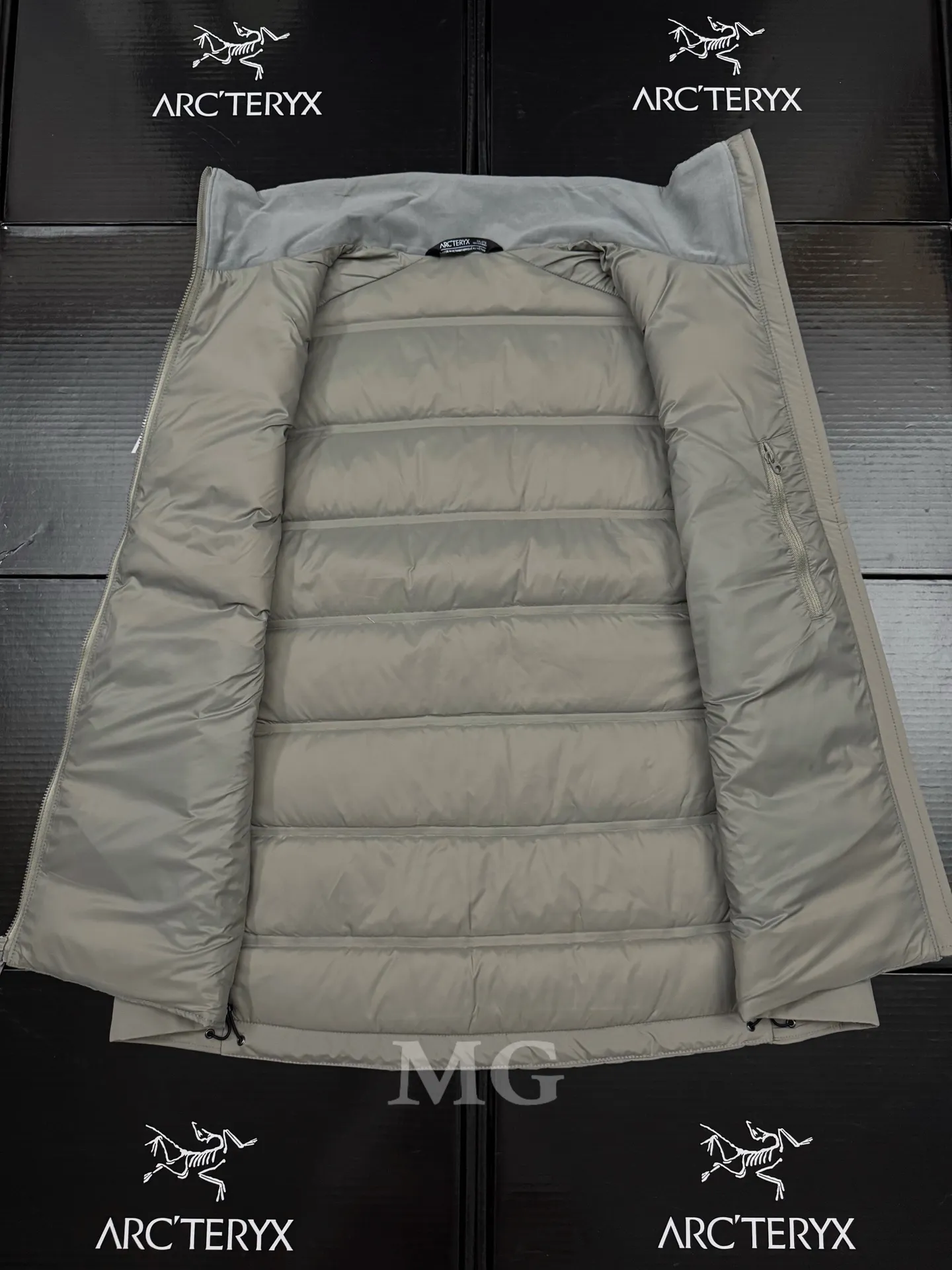 Atom Down-Filled Logo Gilet D32019387 — view 7