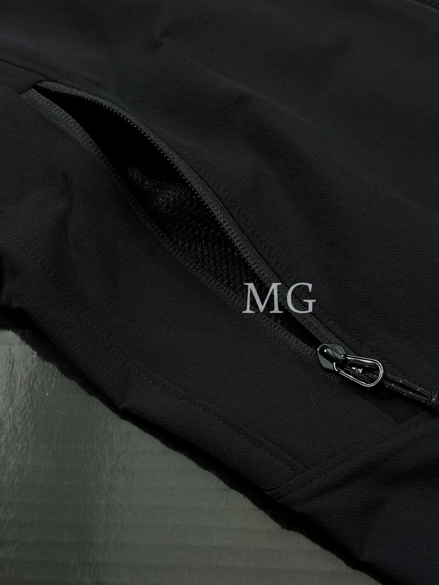 Gamma Softshell Hoody Jacket D32019437 — view 4