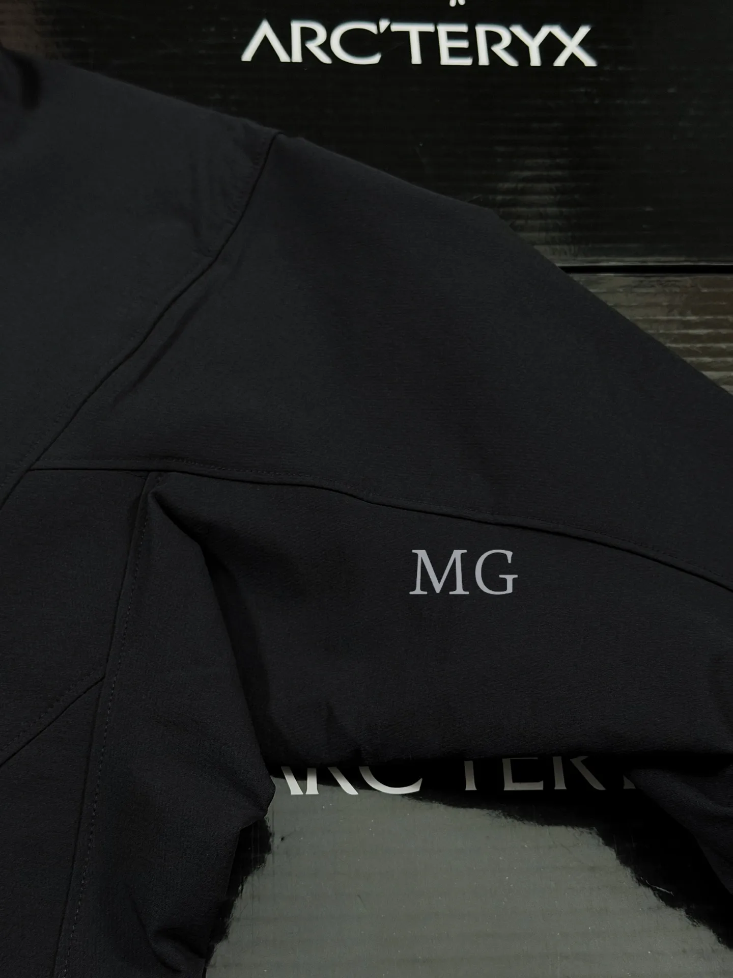 Gamma Softshell Hoody Jacket D32019437 — view 5