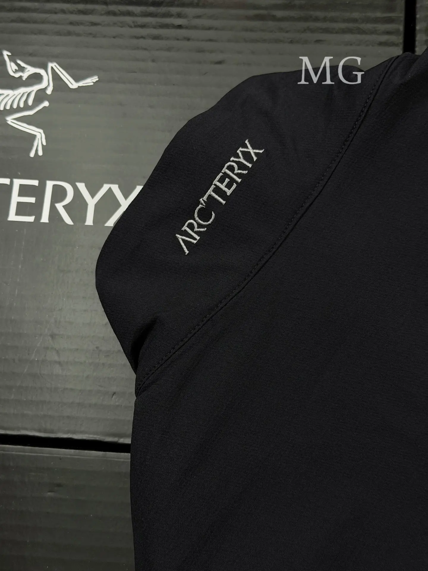 Gamma Softshell Hoody Jacket D32019437 — view 6