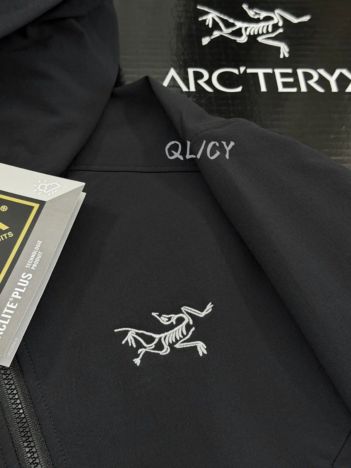 Gamma Hooded Softshell Jacket D32019575 — view 2