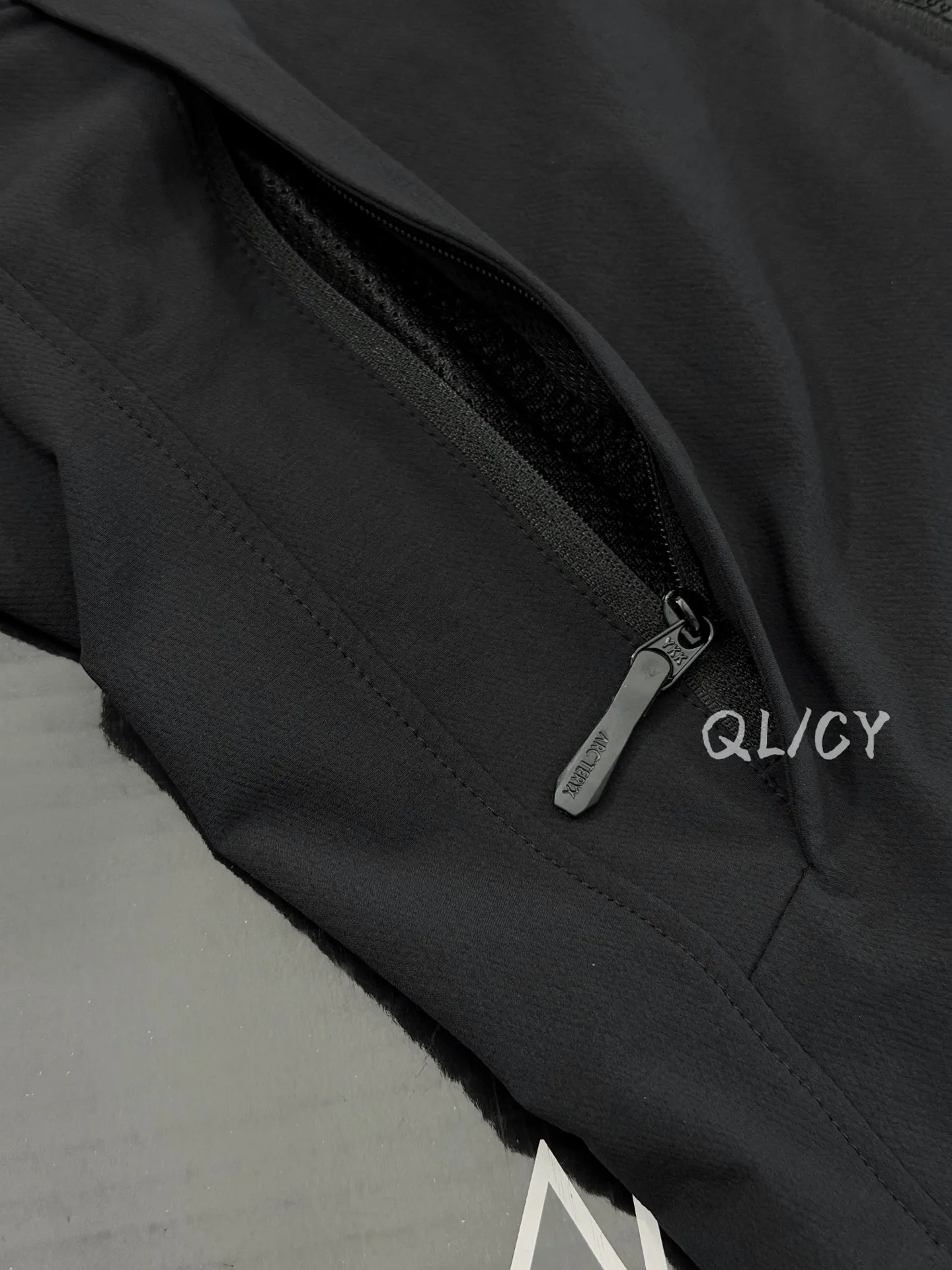 Gamma Hooded Softshell Jacket D32019575 — view 5