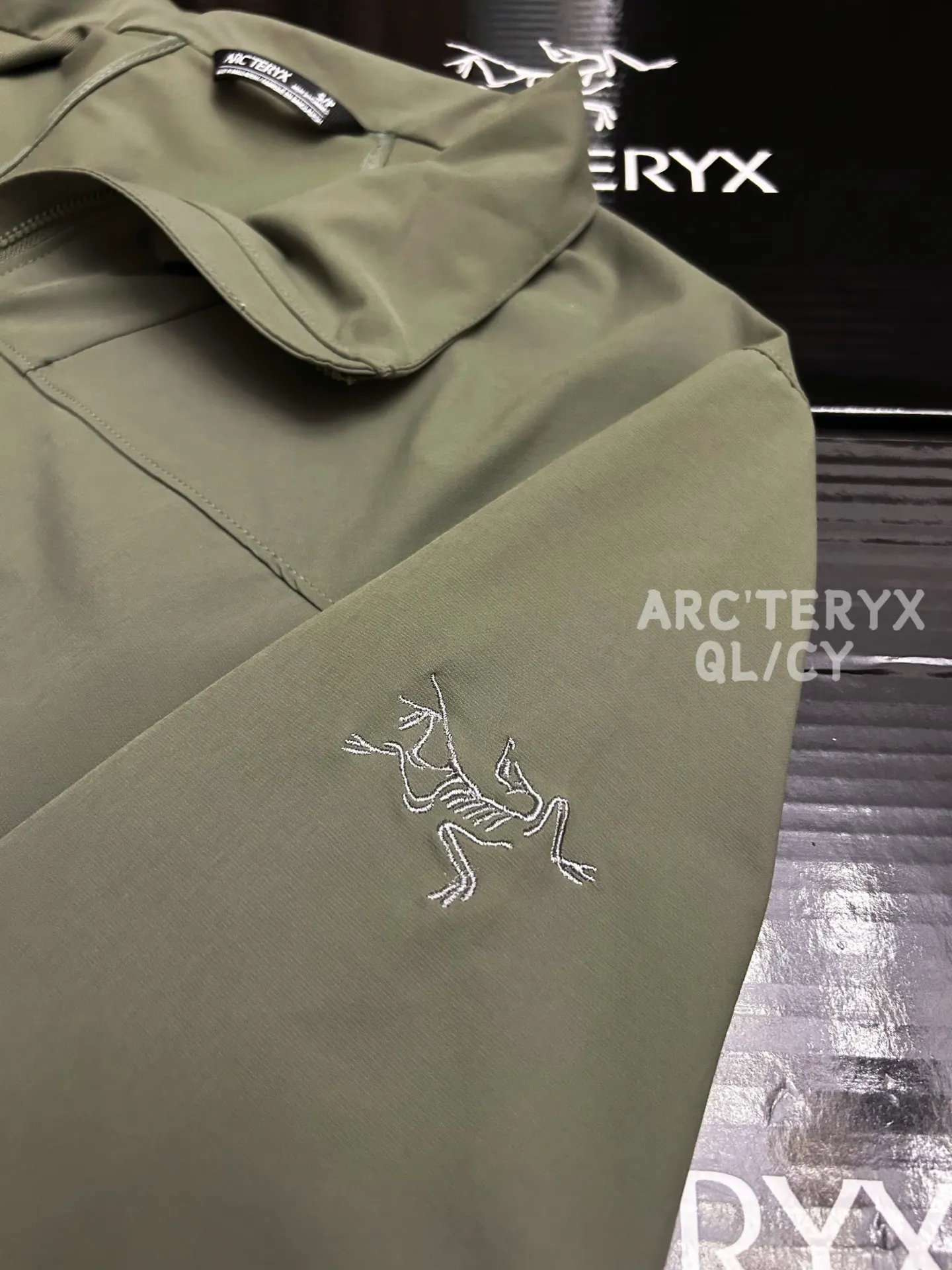 Epsilon DWR Softshell Jacket D32019524 — view 2