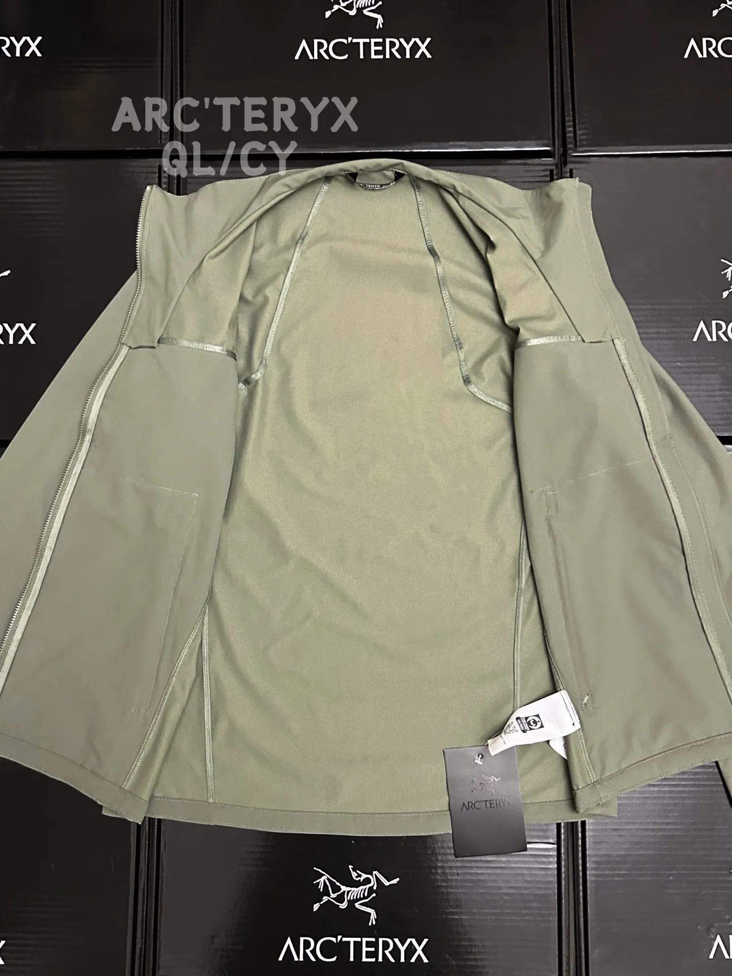 Epsilon DWR Softshell Jacket D32019524 — view 8