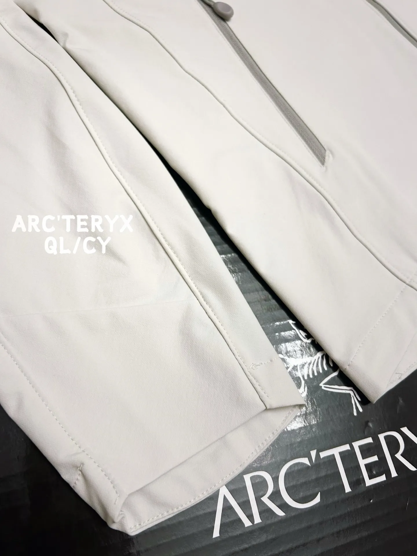Epsilon DWR Softshell Jacket D32019522 — view 2