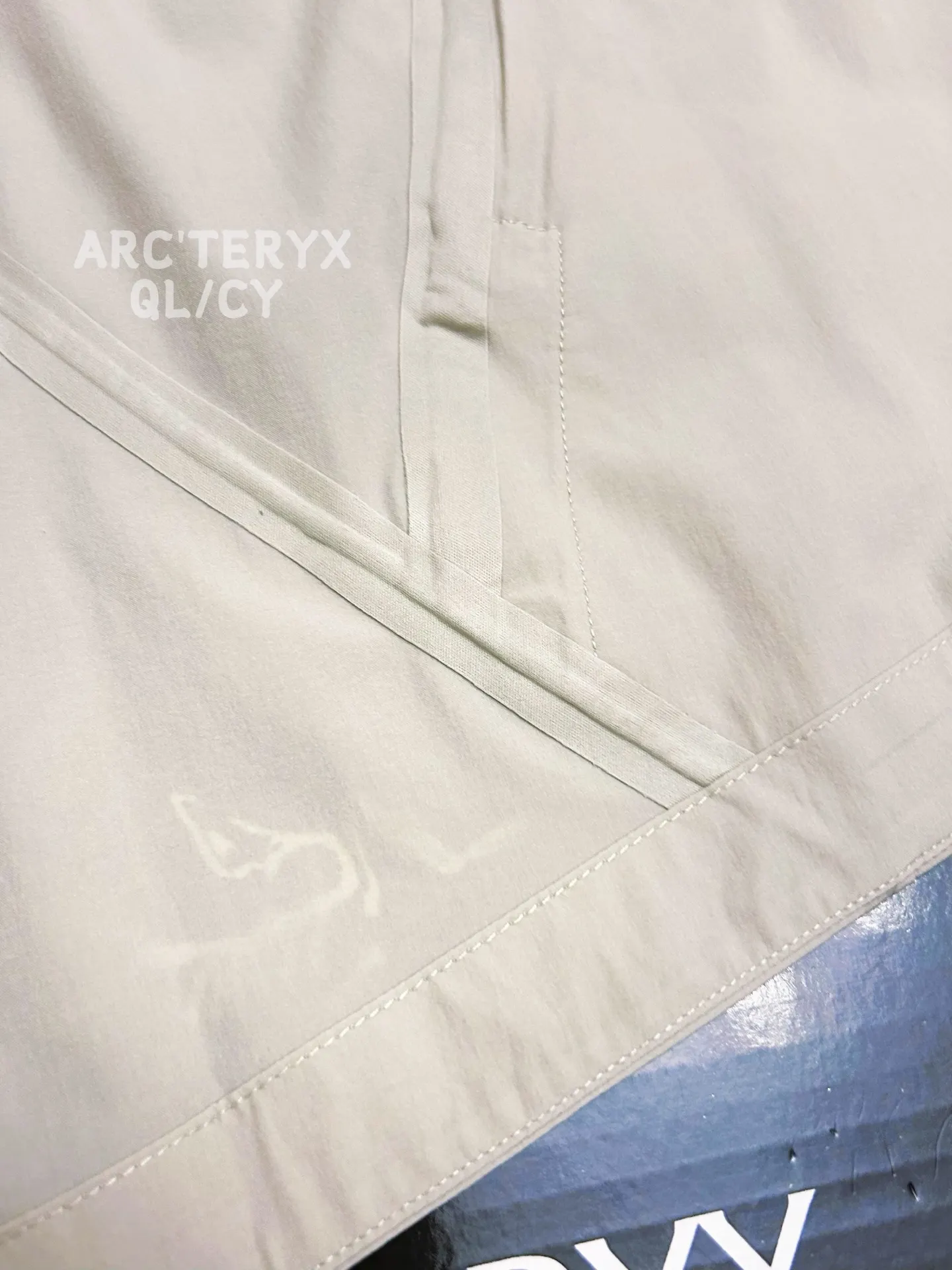 Veilance Spere LT Lightweight Shell Jacket D32011083 — view 9
