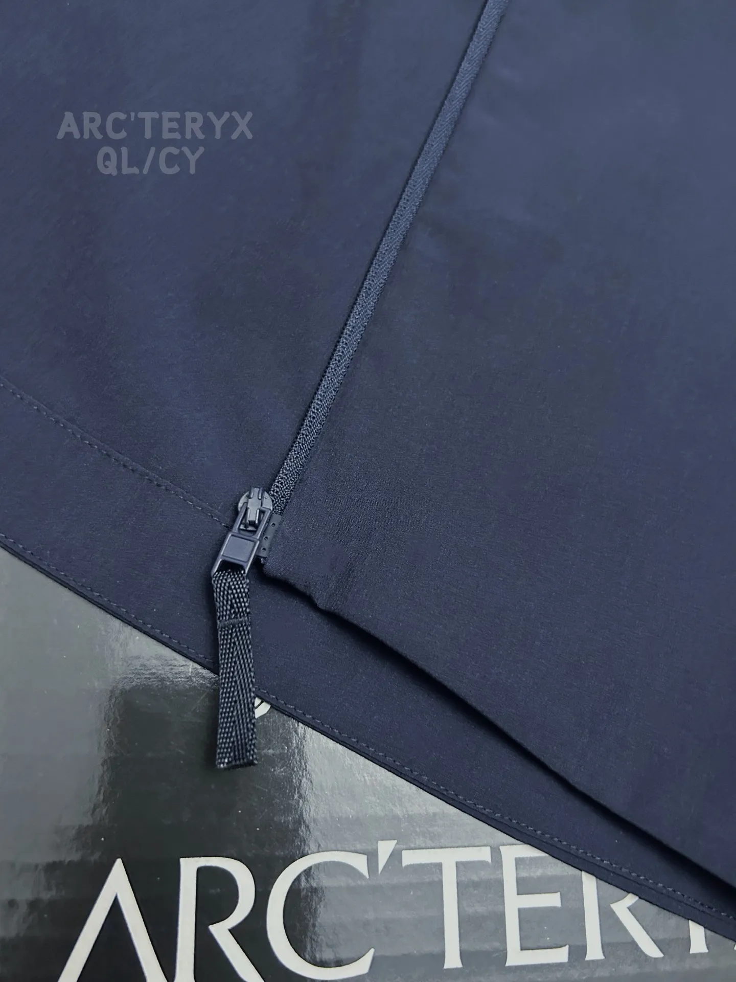 Veilance Spere LT Lightweight Funnel-Neck Jacket D32011084 — view 6