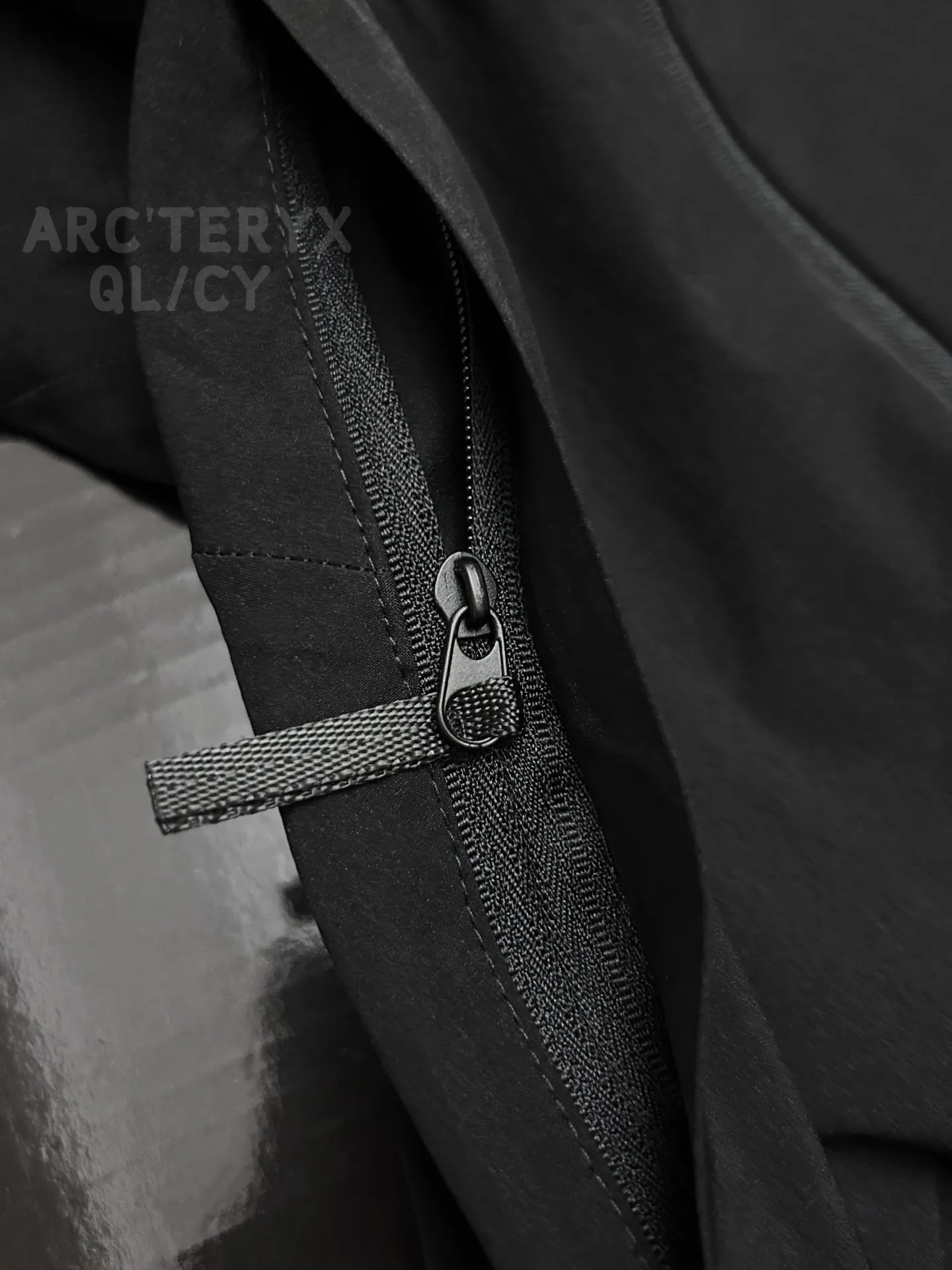 Veilance Spere LT Lightweight Shell Jacket D32011085 — view 3