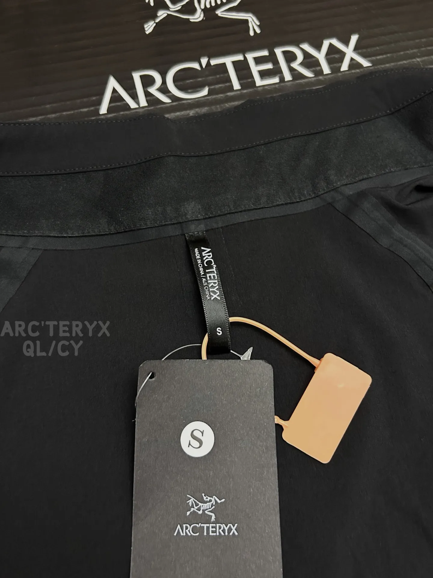 Veilance Spere LT Lightweight Shell Jacket D32011085 — view 6