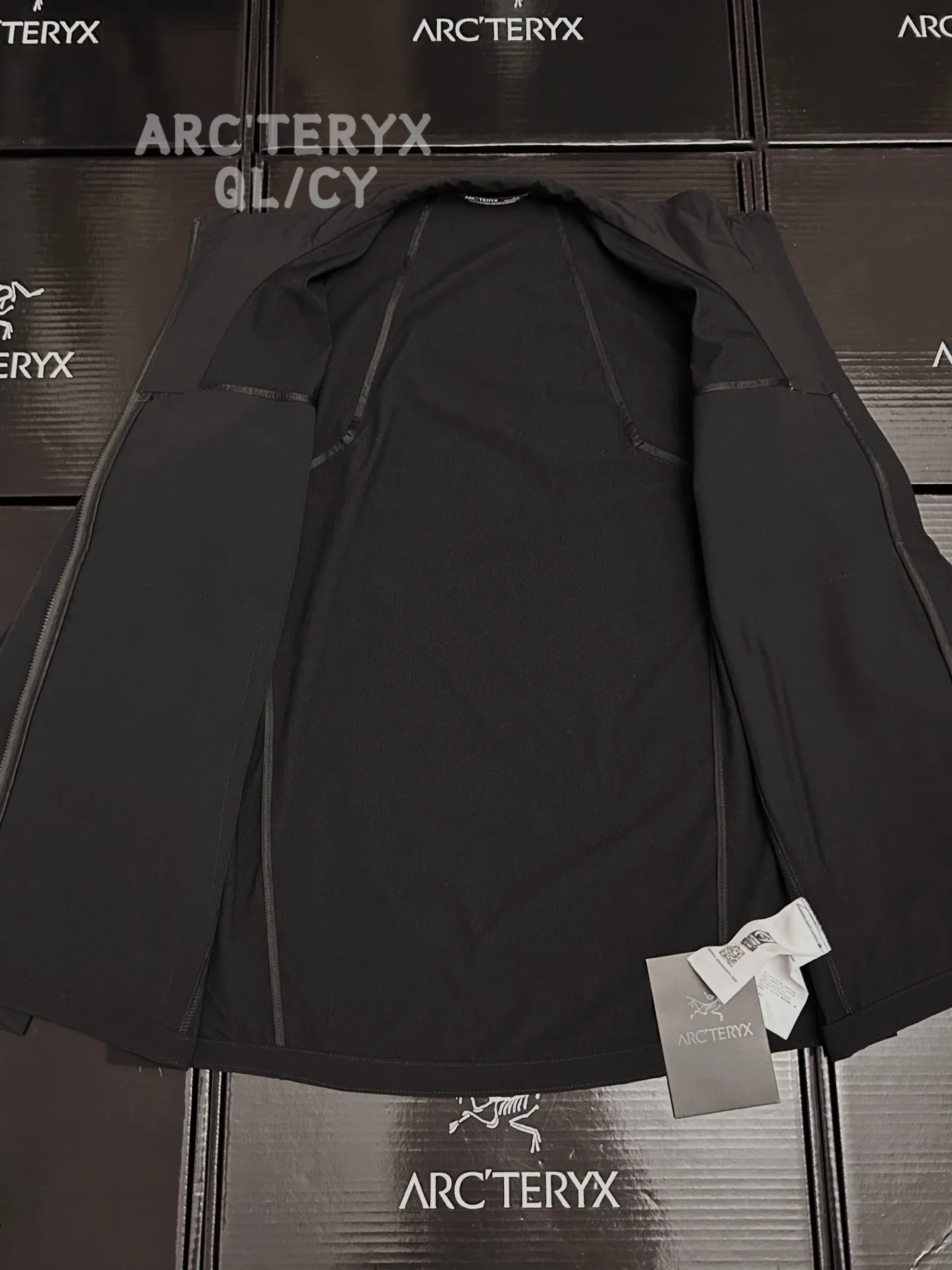 Epsilon DWR Softshell Jacket D32019523 — view 9