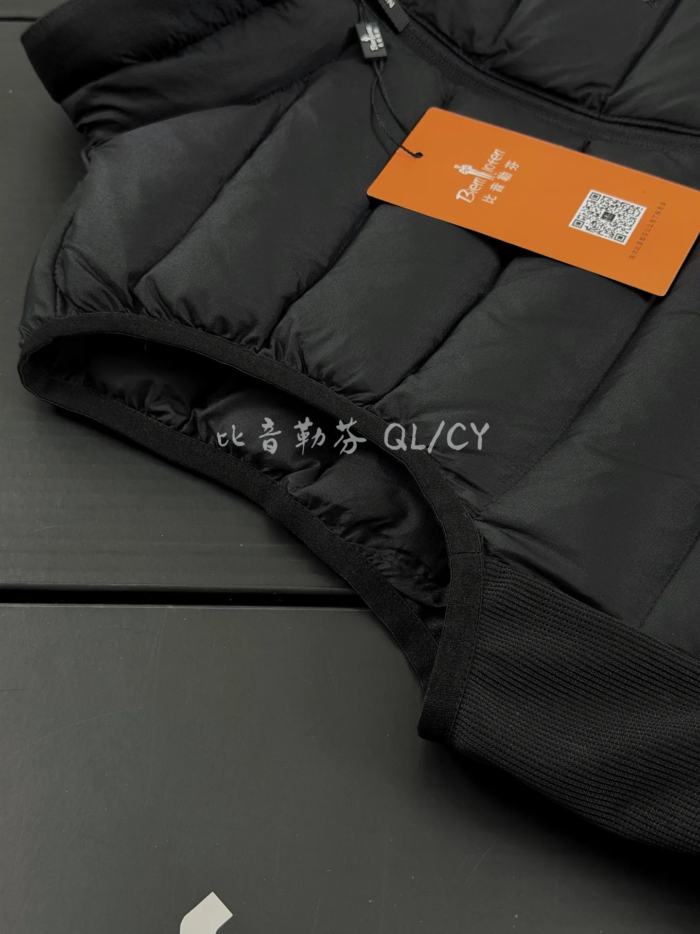 Quilted Goose Down Gilet D34019580 — view 6