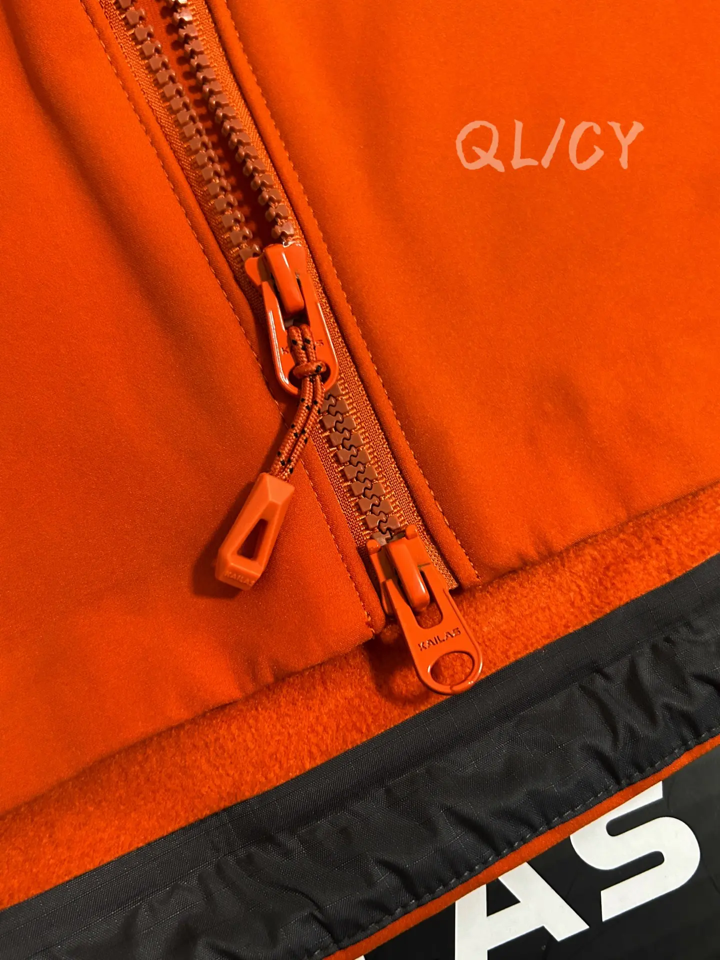 M8ic-MAX Hooded Softshell Jacket D34019556 — view 4