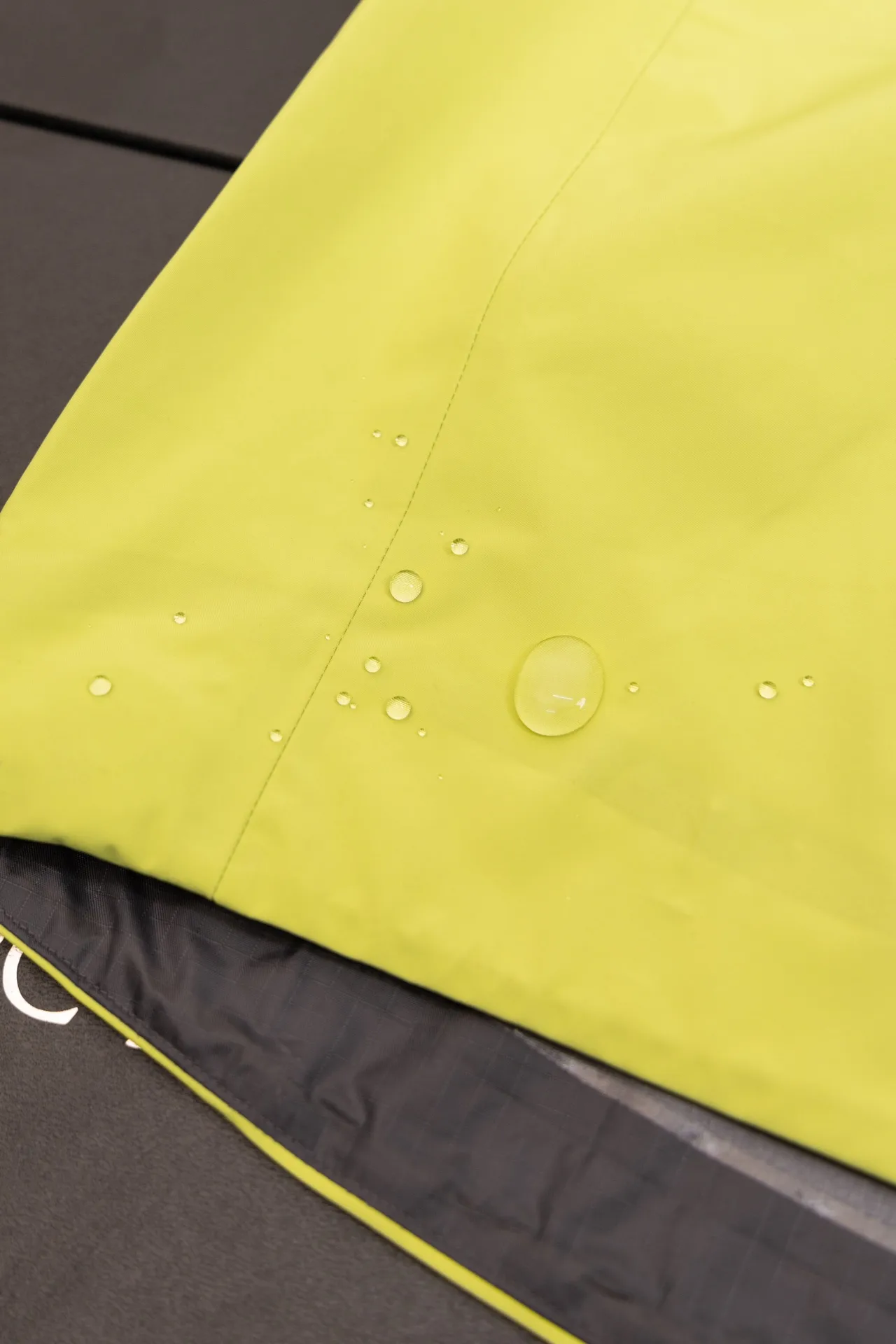 Alpha SV GORE-TEX Hooded Shell Jacket D34019492 — view 7