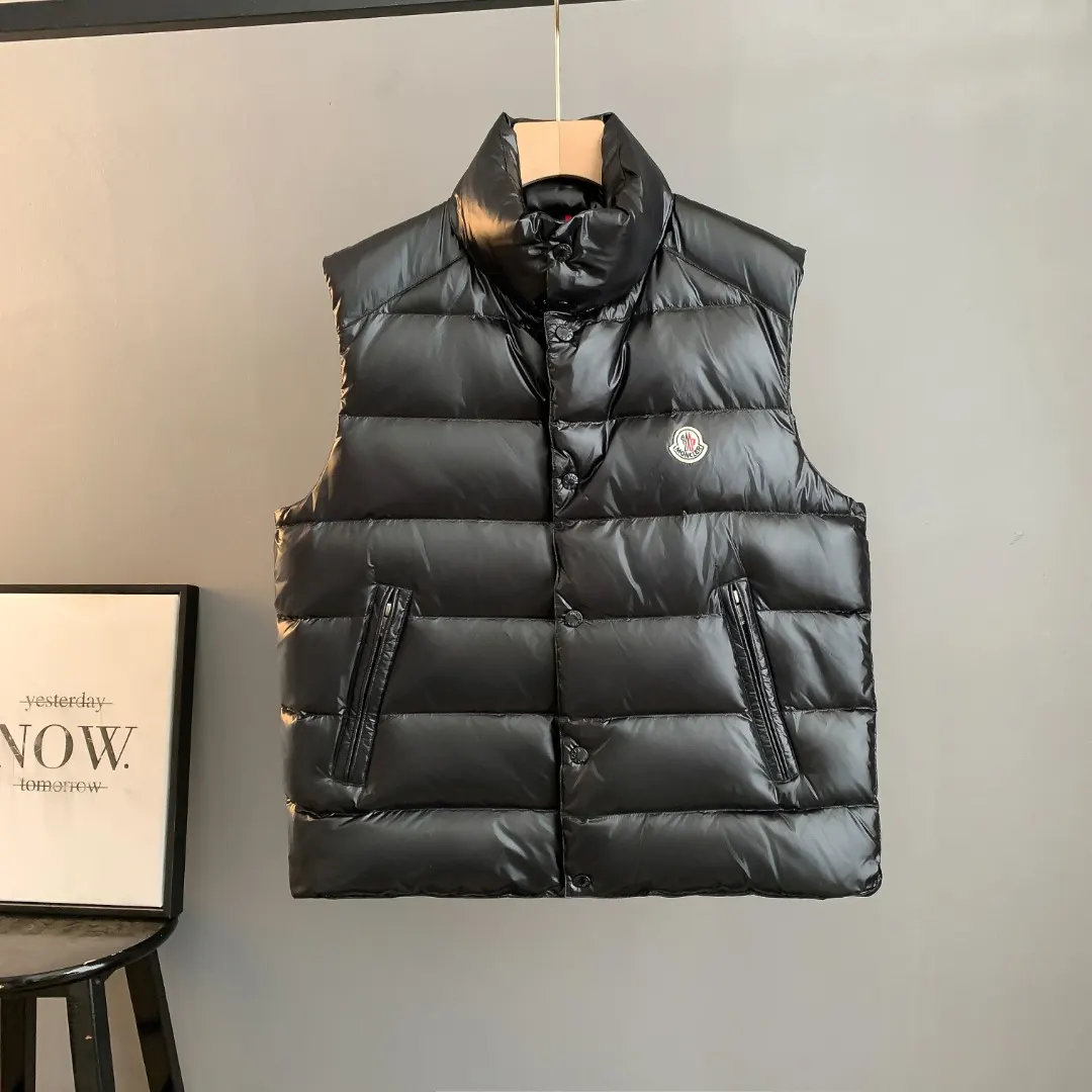 Glossy Down-Filled Puffer Gilet D34023427