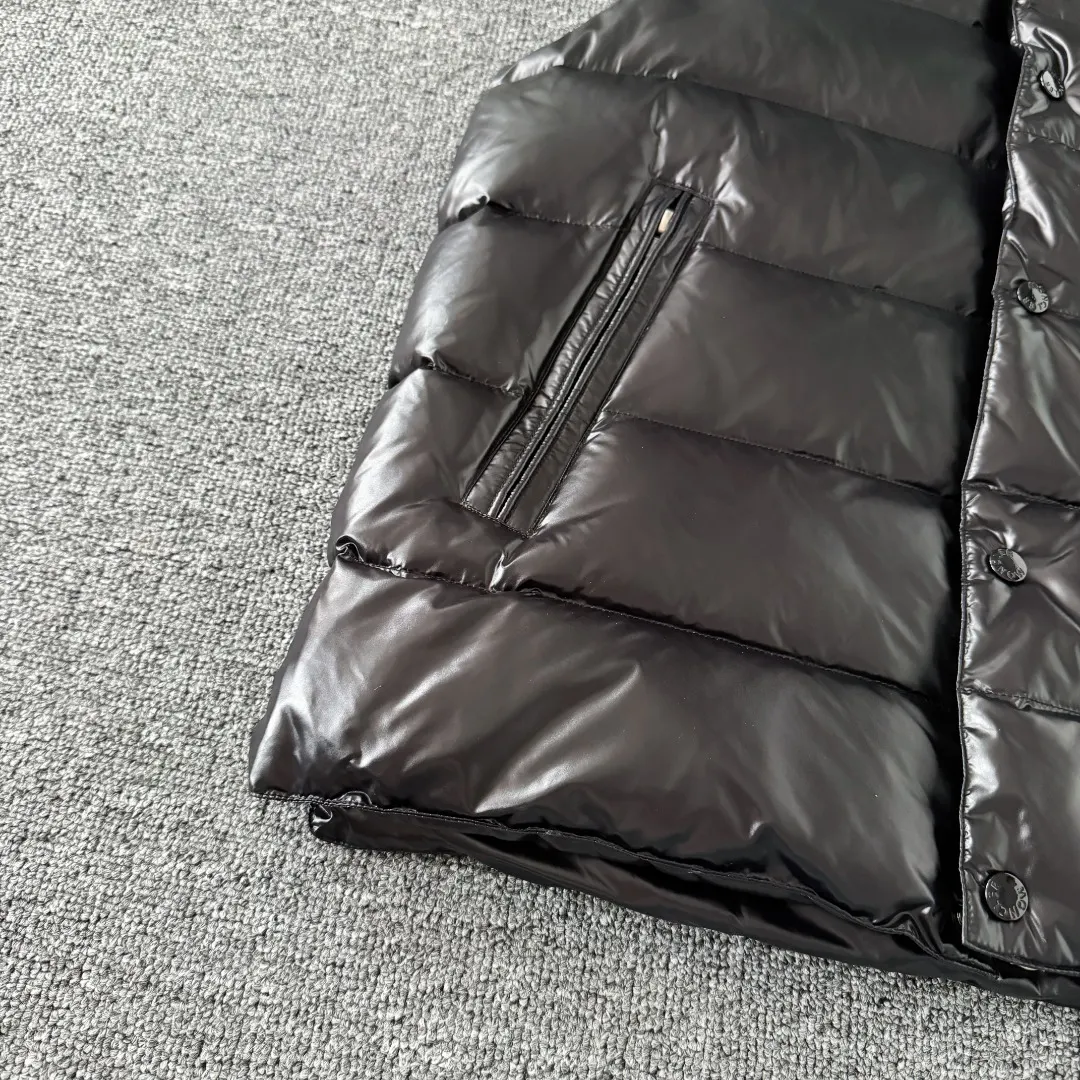 Glossy Down-Filled Puffer Gilet D34023427 — view 6