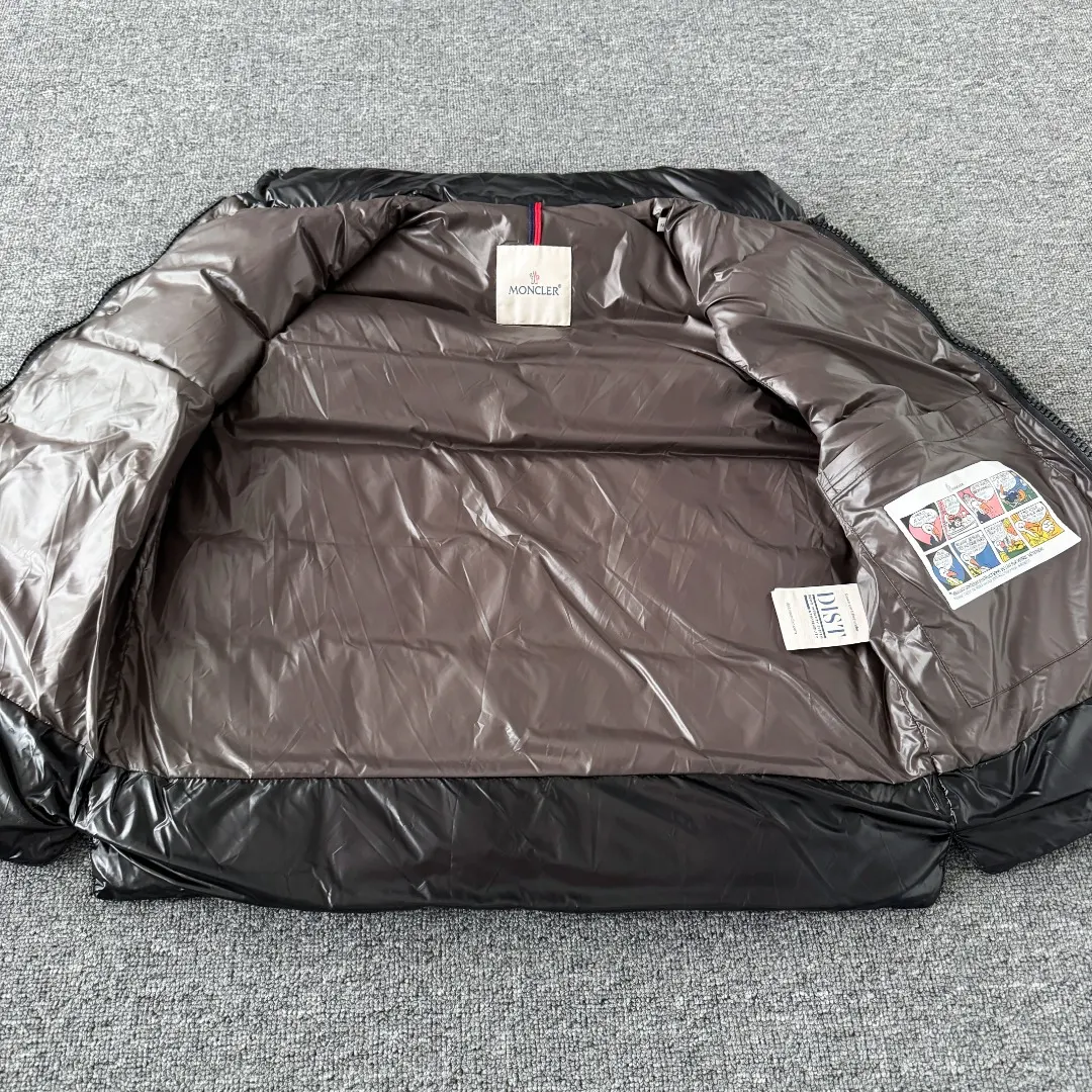 Glossy Down-Filled Puffer Gilet D34023427 — view 7