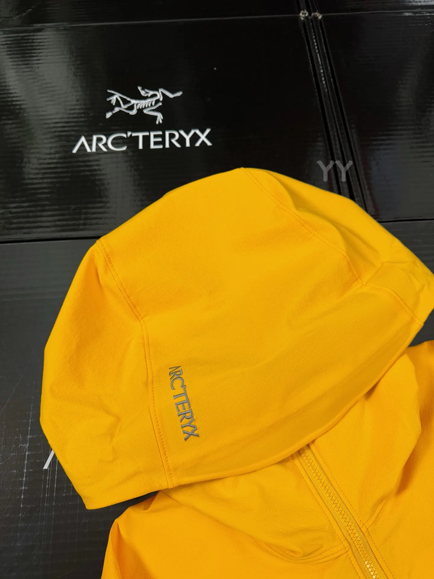 Arc'teryx Gamma Hoody Softshell Jacket D34519275 — view 3