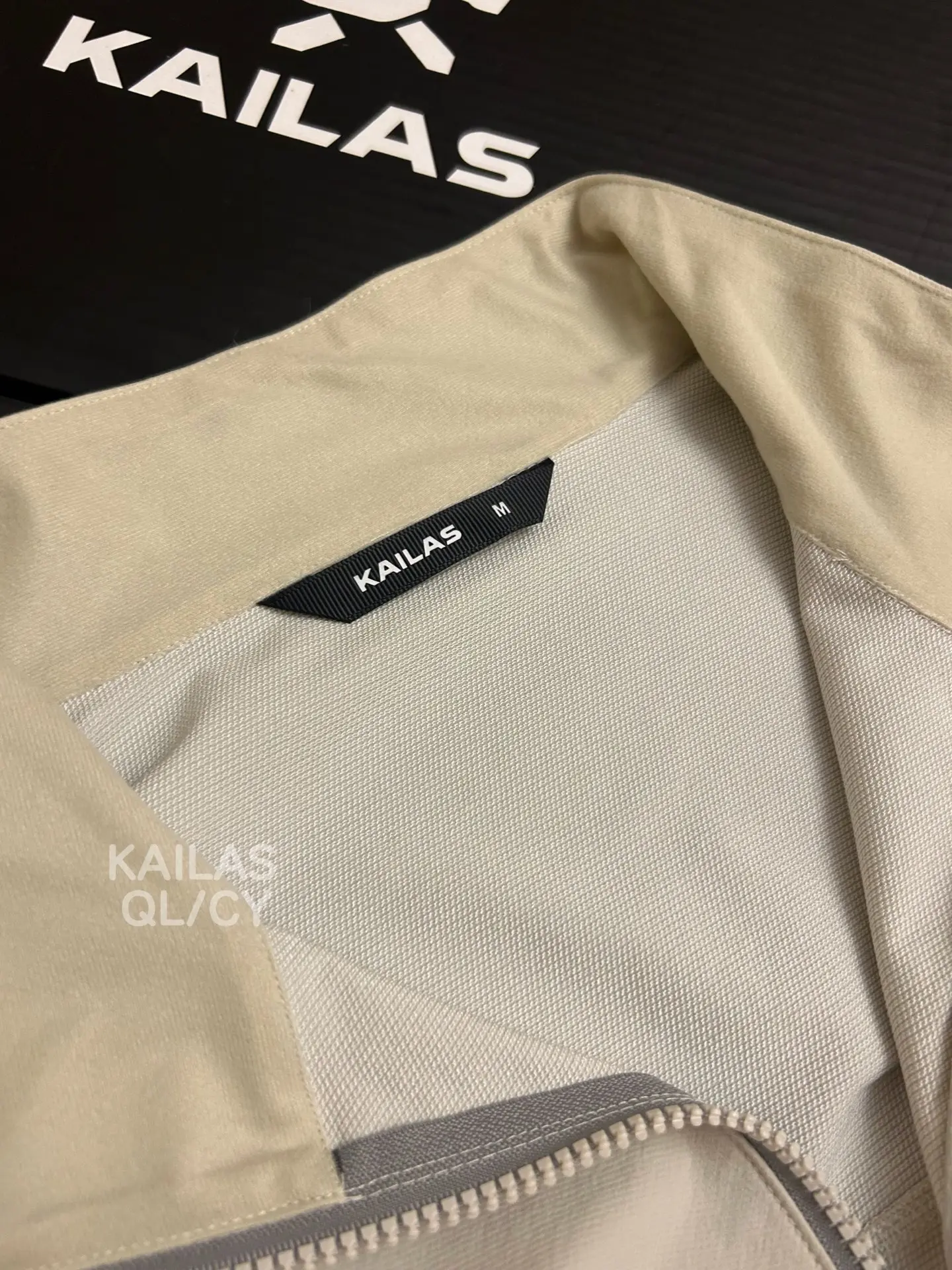 M8 Stand-Collar Softshell Jacket D35011107 — view 6