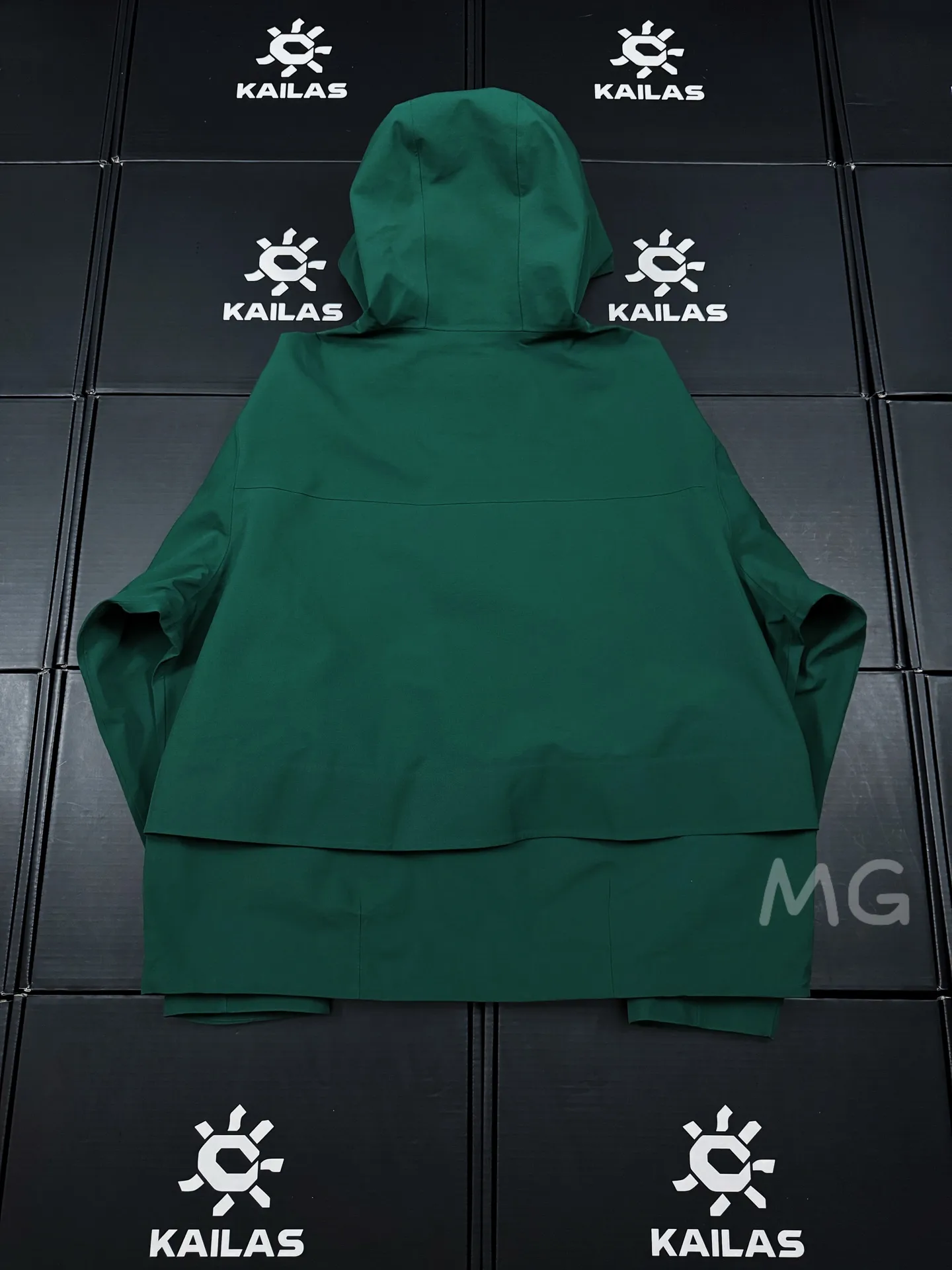 KOLON SPORT GORE-TEX Hooded Shell Jacket D36019350 — view 7